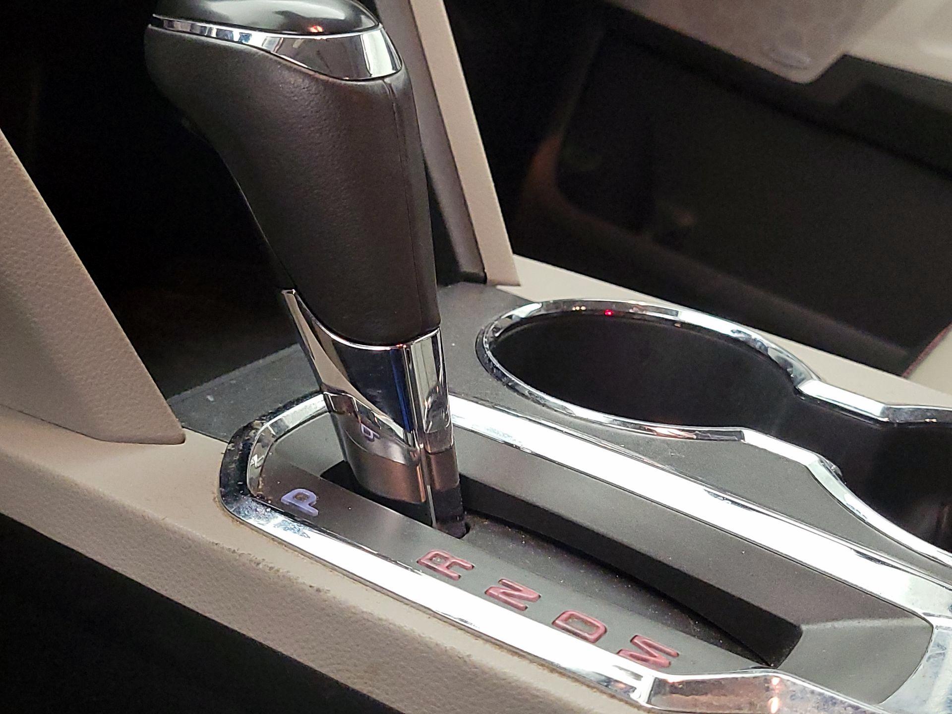 Thumbnail: 2016 GMC Terrain - 16