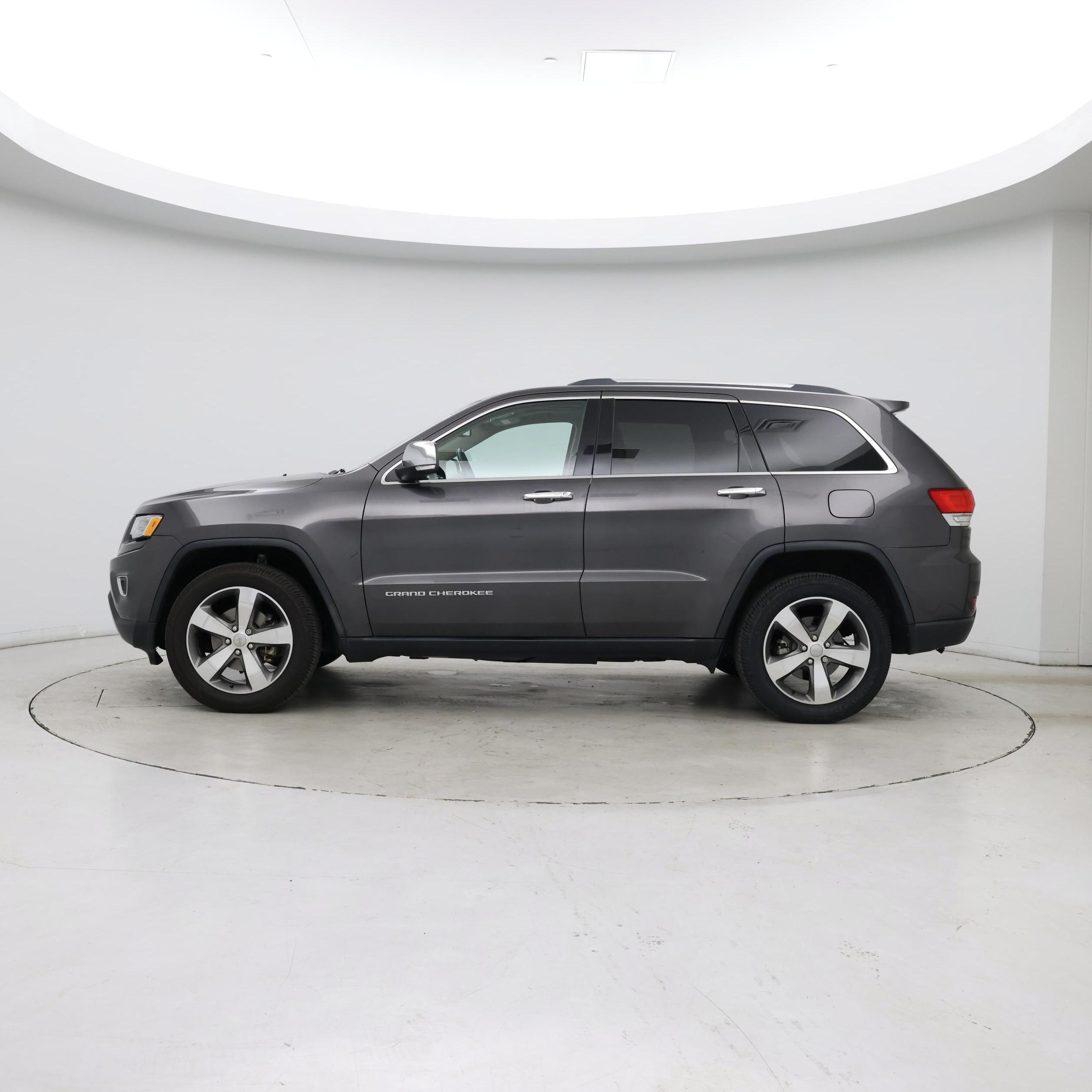 Thumbnail: 2016 Jeep Grand Cherokee - 3