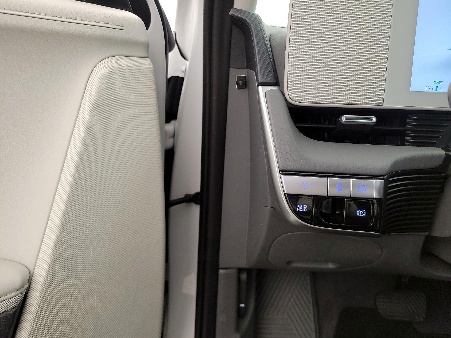 Thumbnail: 2023 Hyundai Ioniq 5 - 13