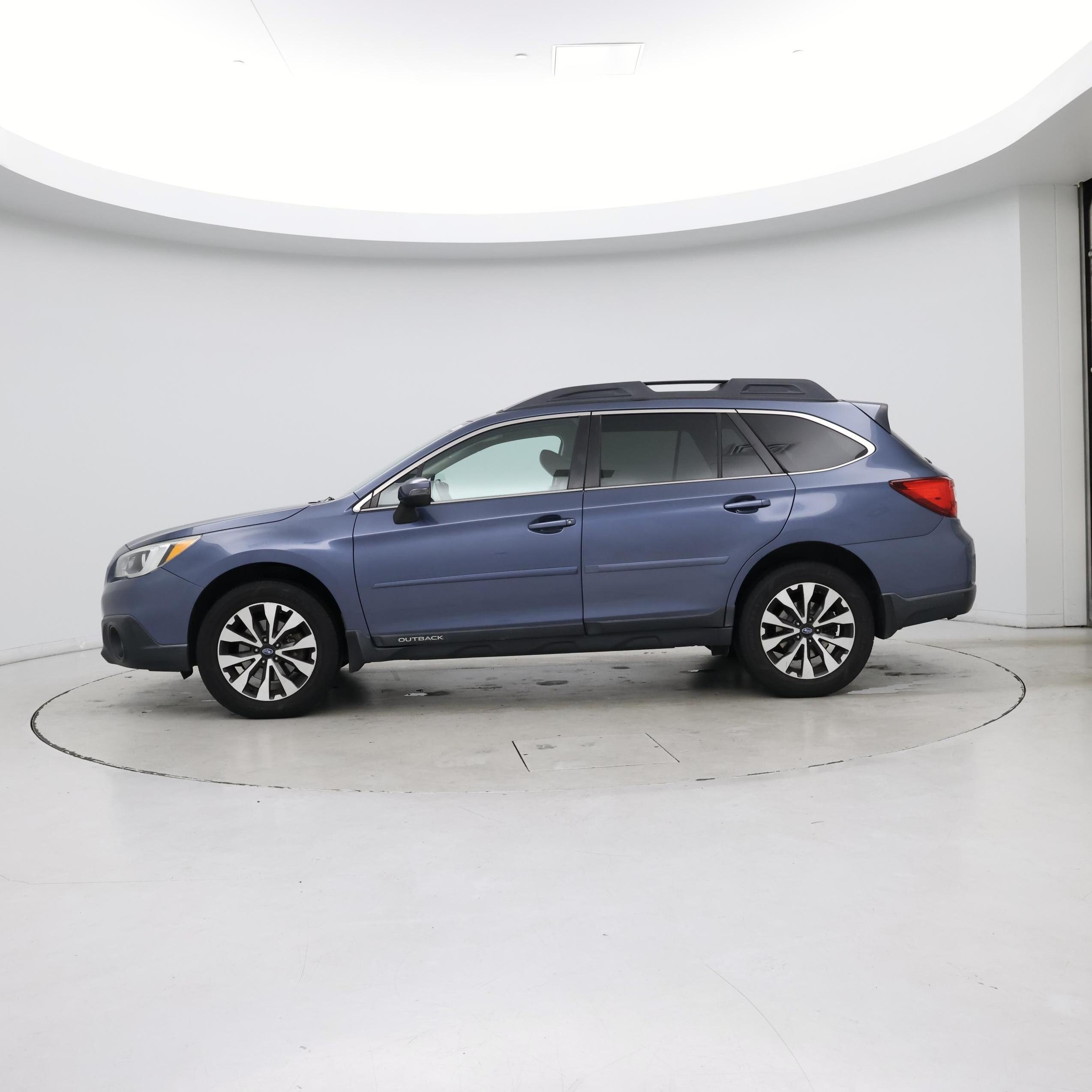 Thumbnail: 2017 Subaru Outback - 3