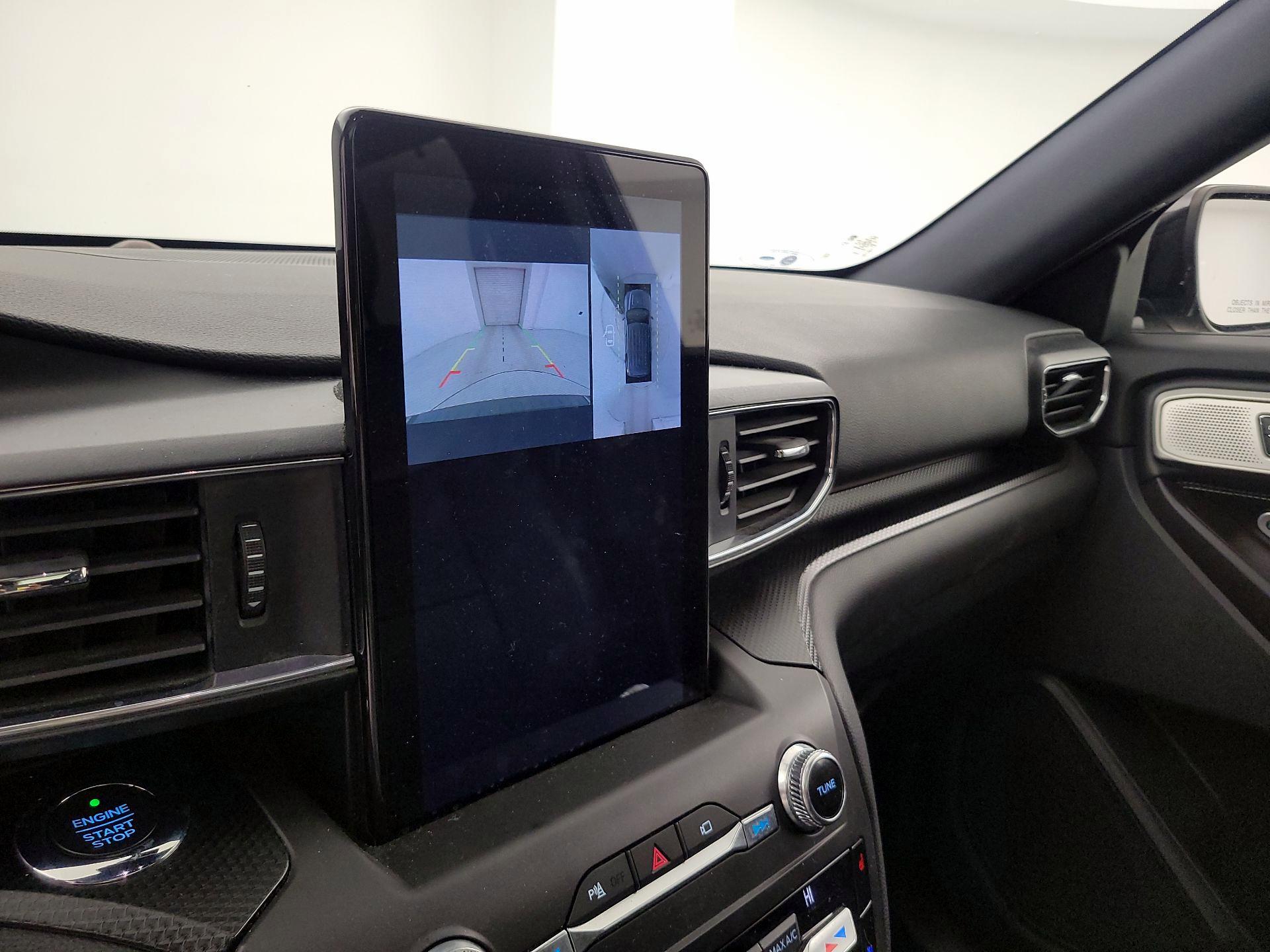 Thumbnail: 2020 Ford Explorer - 15