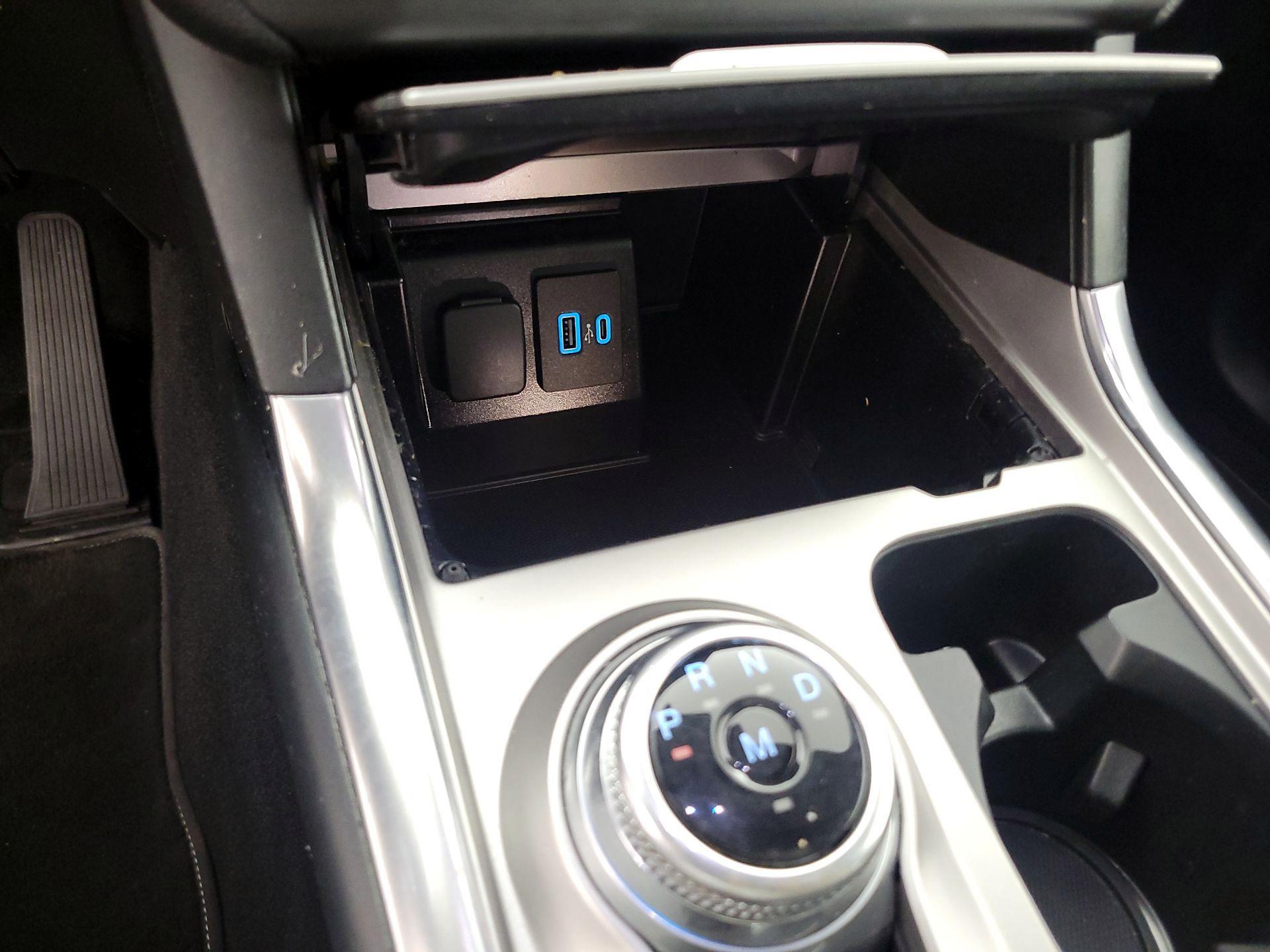 Thumbnail: 2020 Ford Explorer - 19