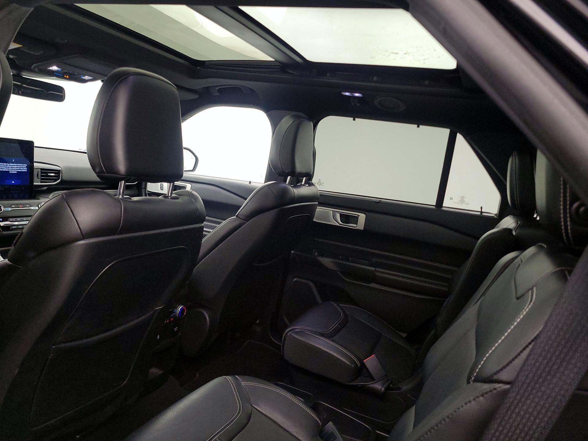 Thumbnail: 2020 Ford Explorer - 20