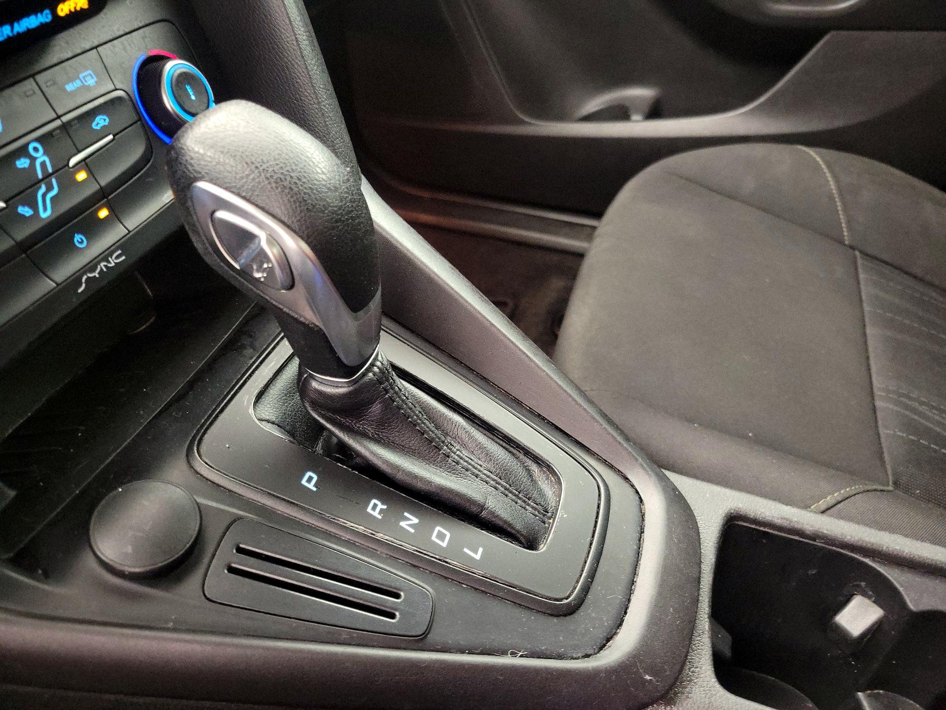 Thumbnail: 2018 Ford Focus - 17