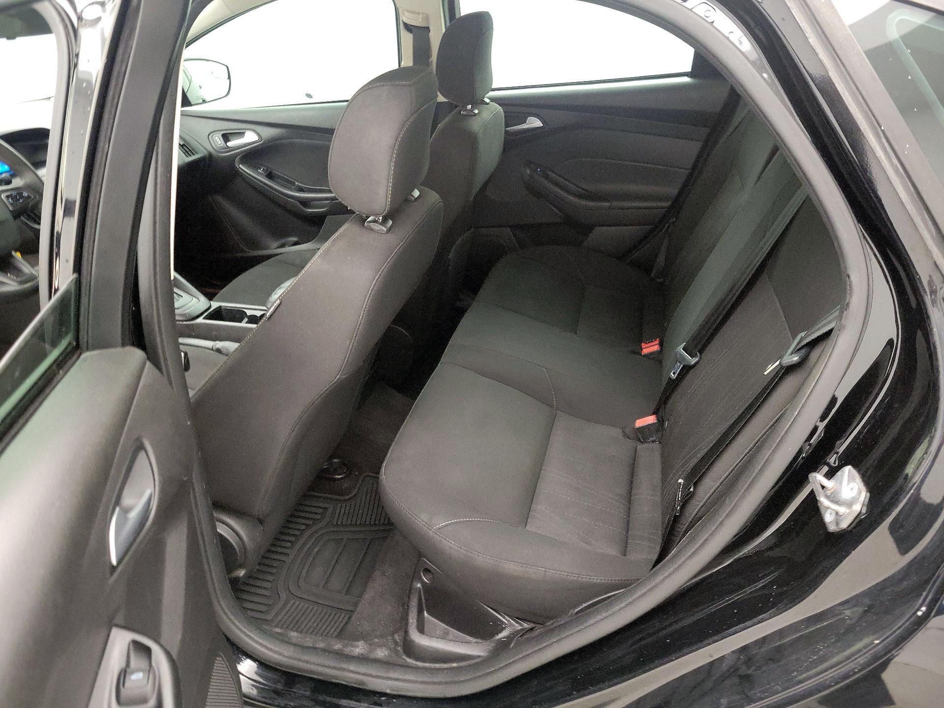 Thumbnail: 2018 Ford Focus - 19