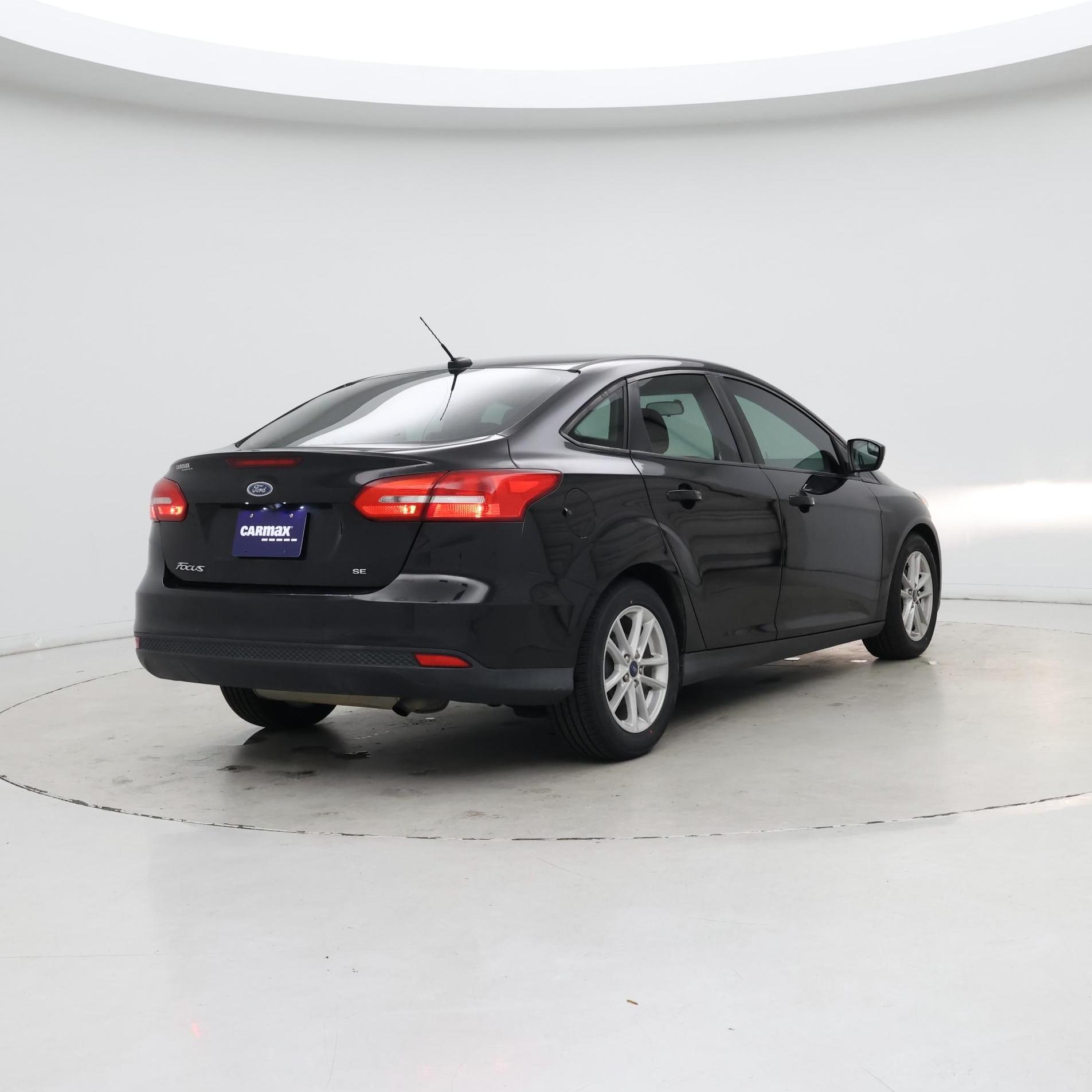 Thumbnail: 2018 Ford Focus - 8