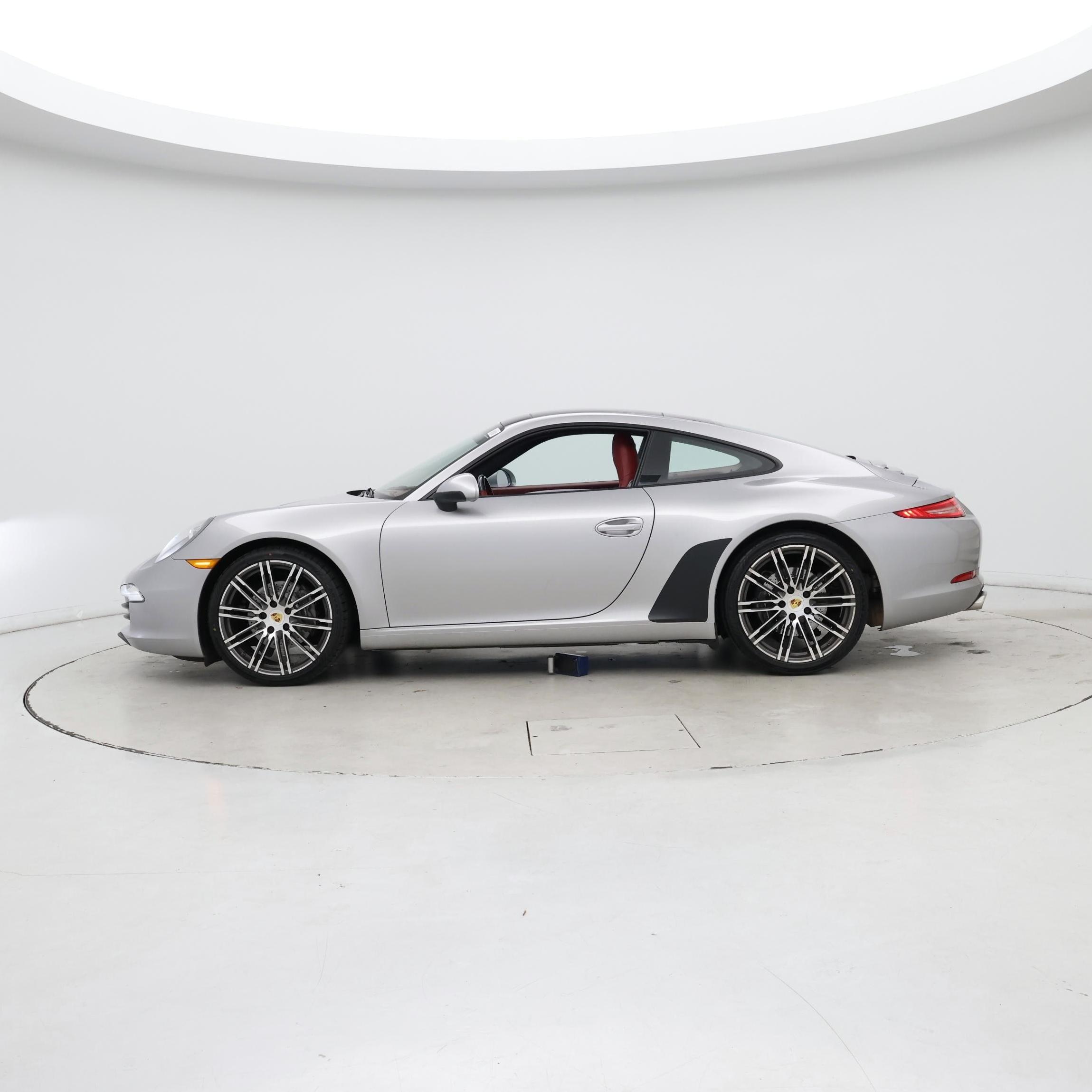 Thumbnail: 2016 Porsche 911 - 3