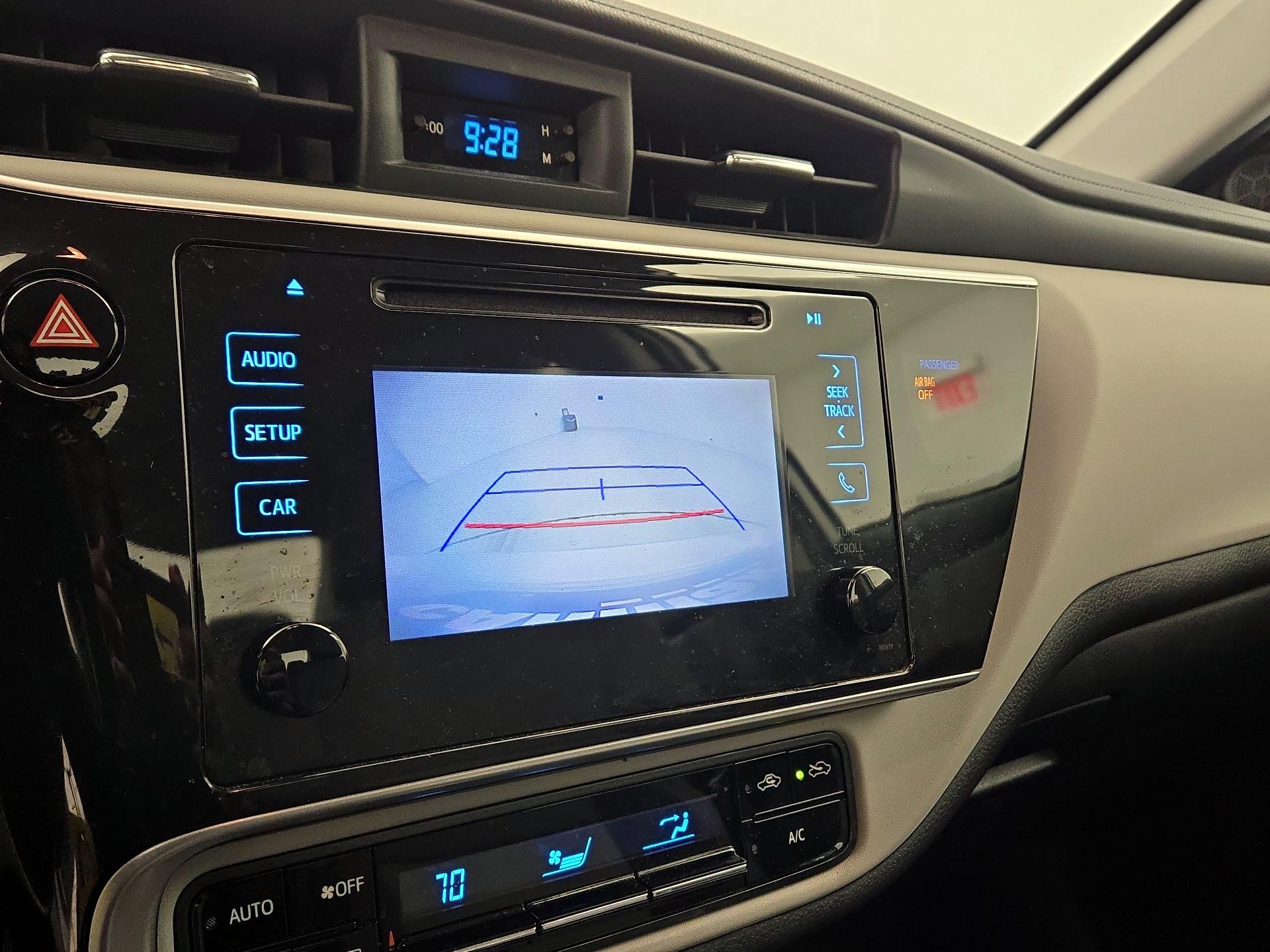 Thumbnail: 2018 Toyota Corolla - 14