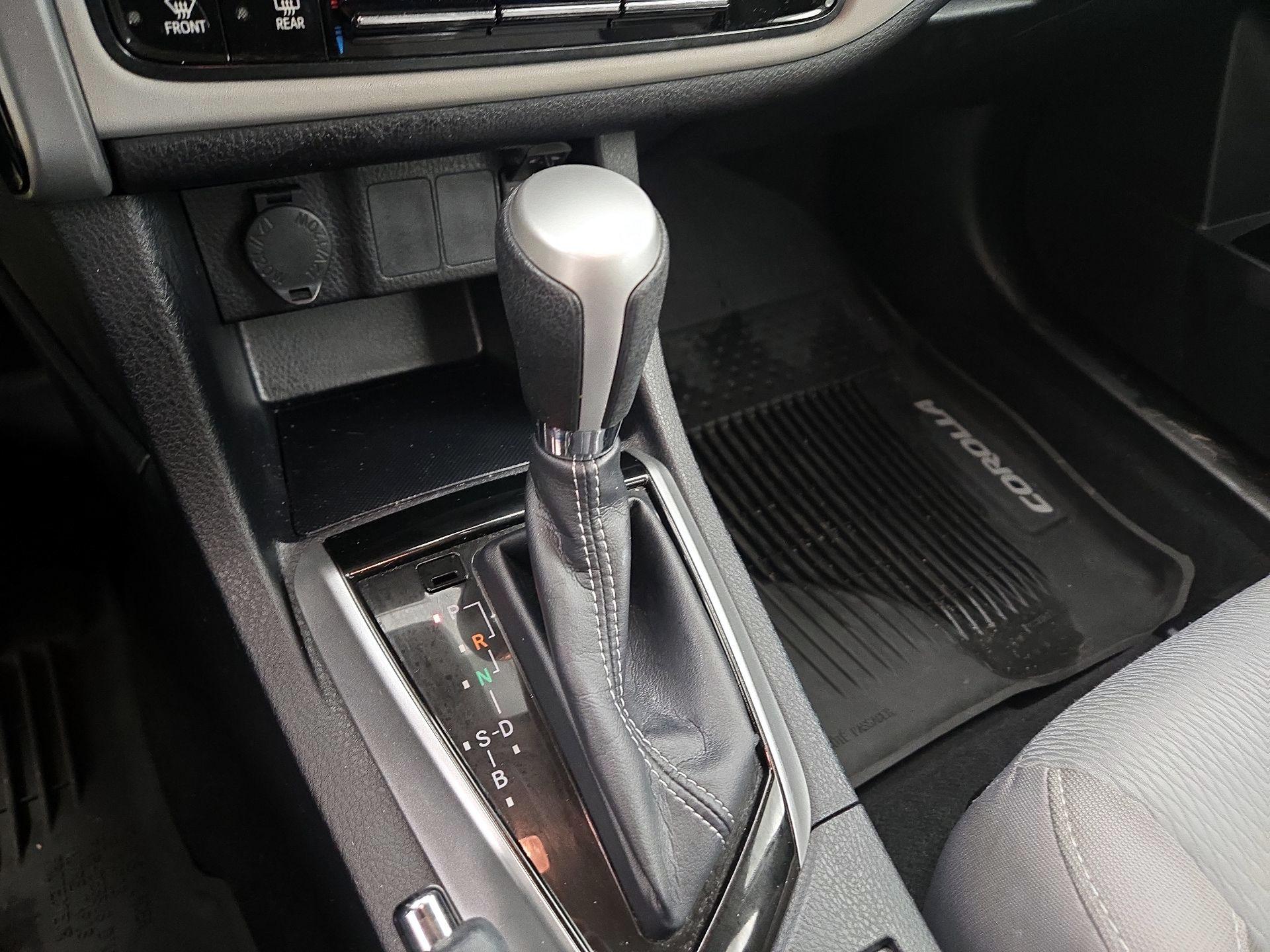 Thumbnail: 2018 Toyota Corolla - 17