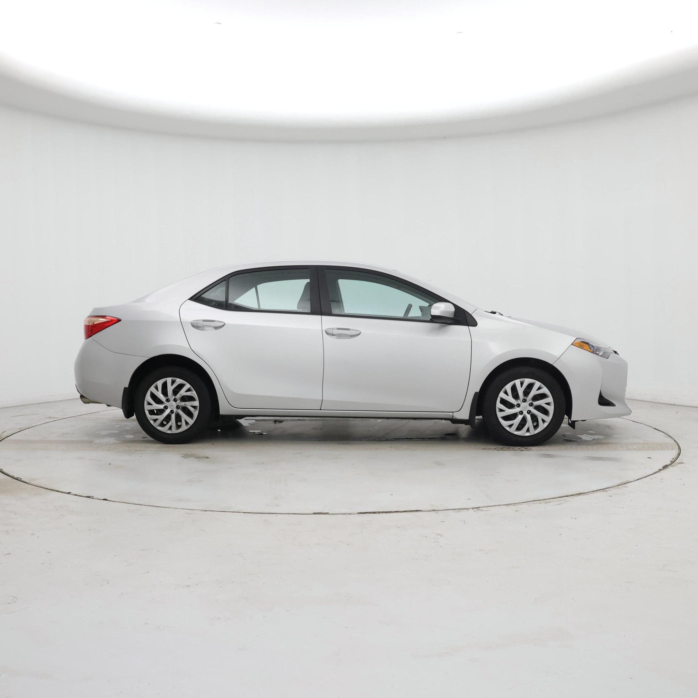 Thumbnail: 2018 Toyota Corolla - 7