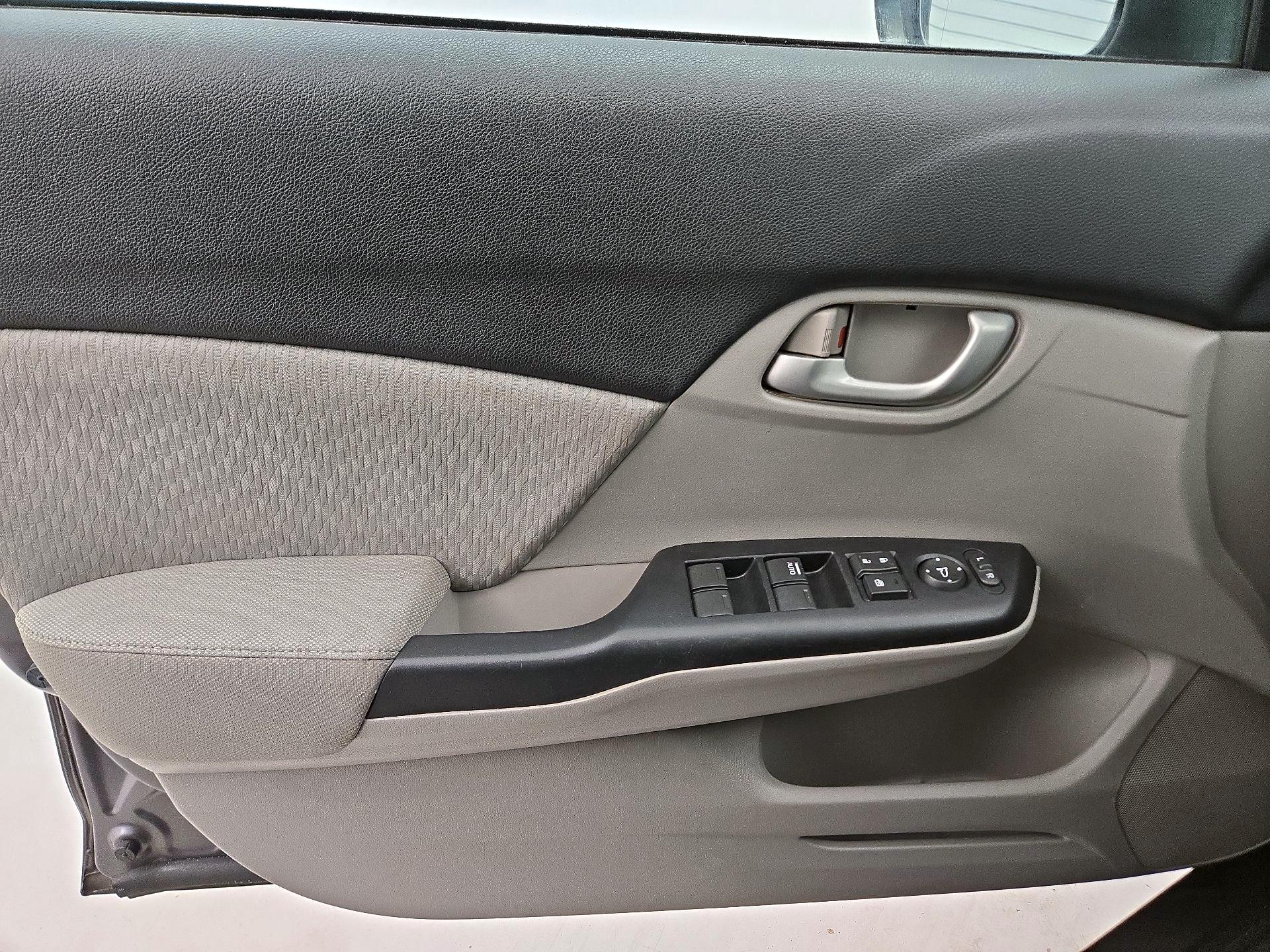 Thumbnail: 2014 Honda Civic - 12