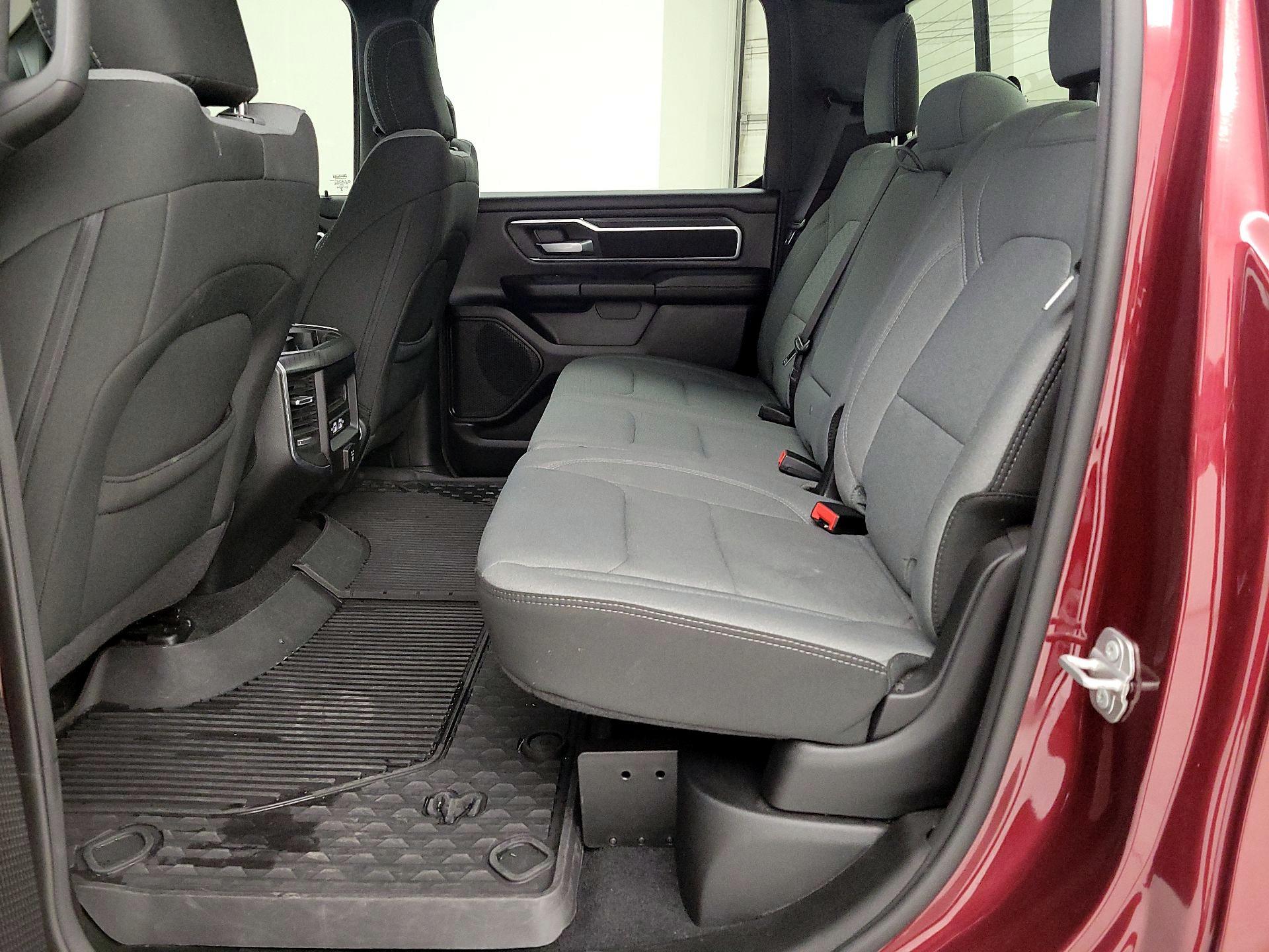 Thumbnail: 2025 RAM 1500 - 18