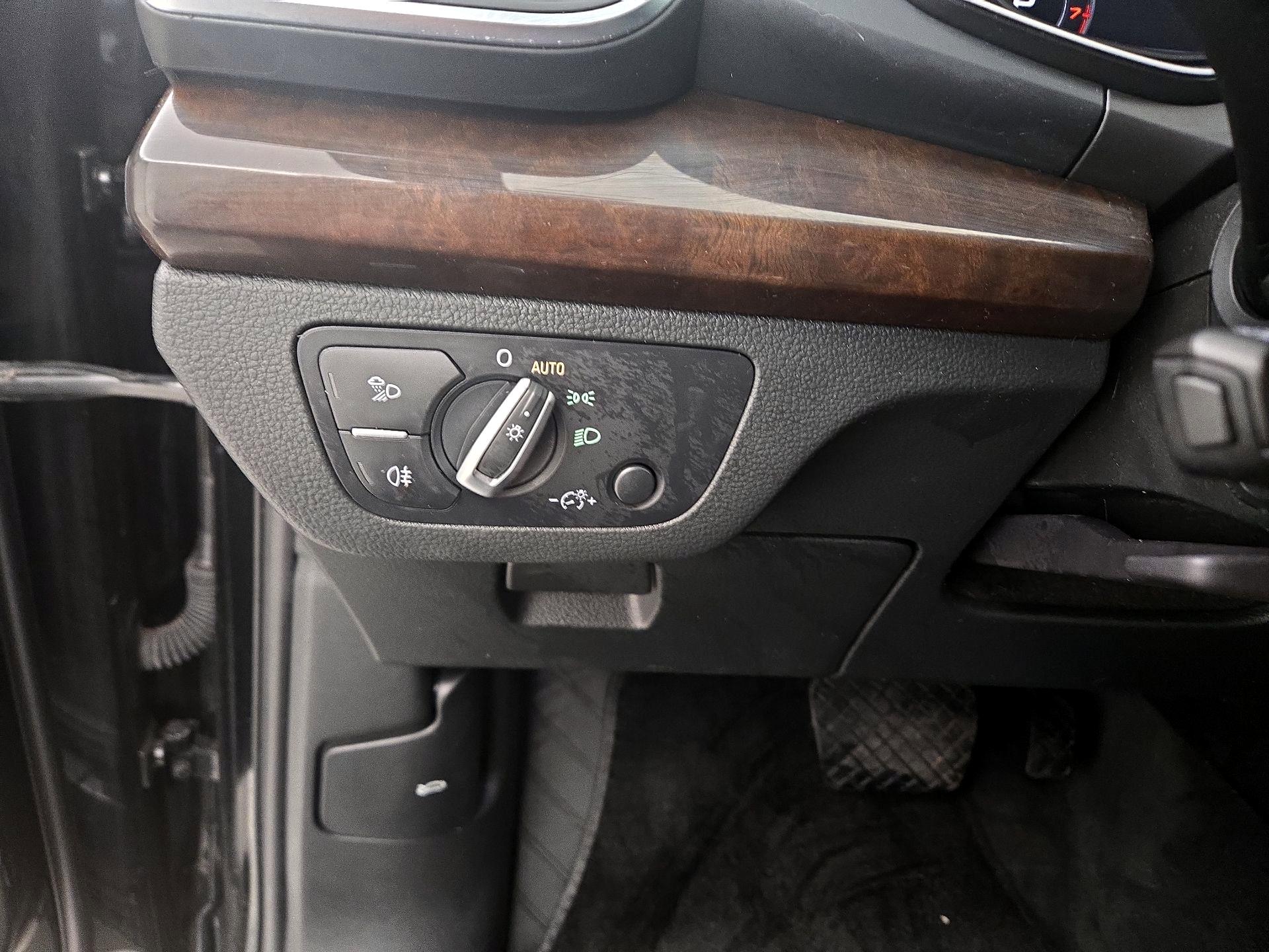 Thumbnail: 2019 Audi Q5 - 13