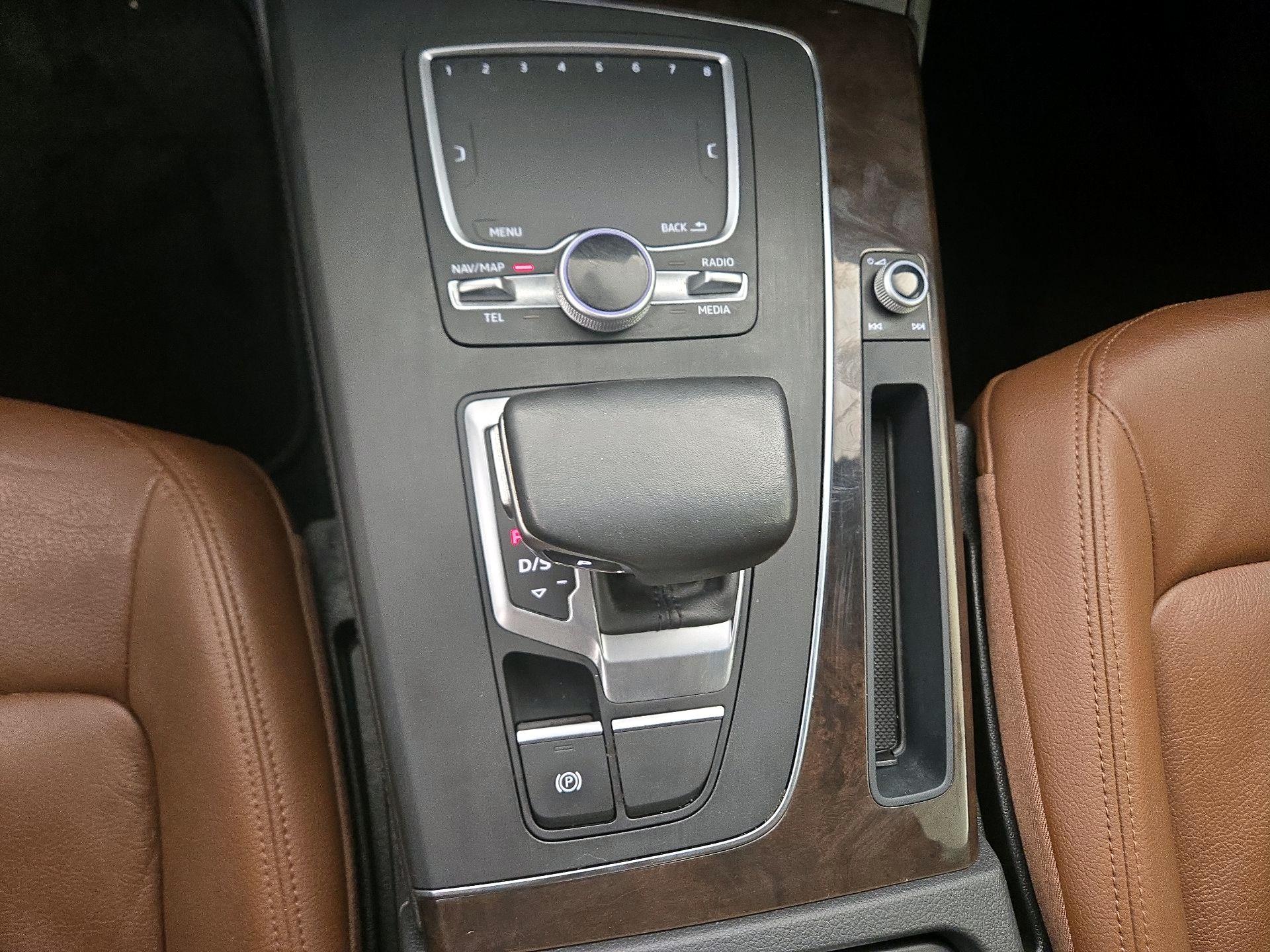 Thumbnail: 2019 Audi Q5 - 18