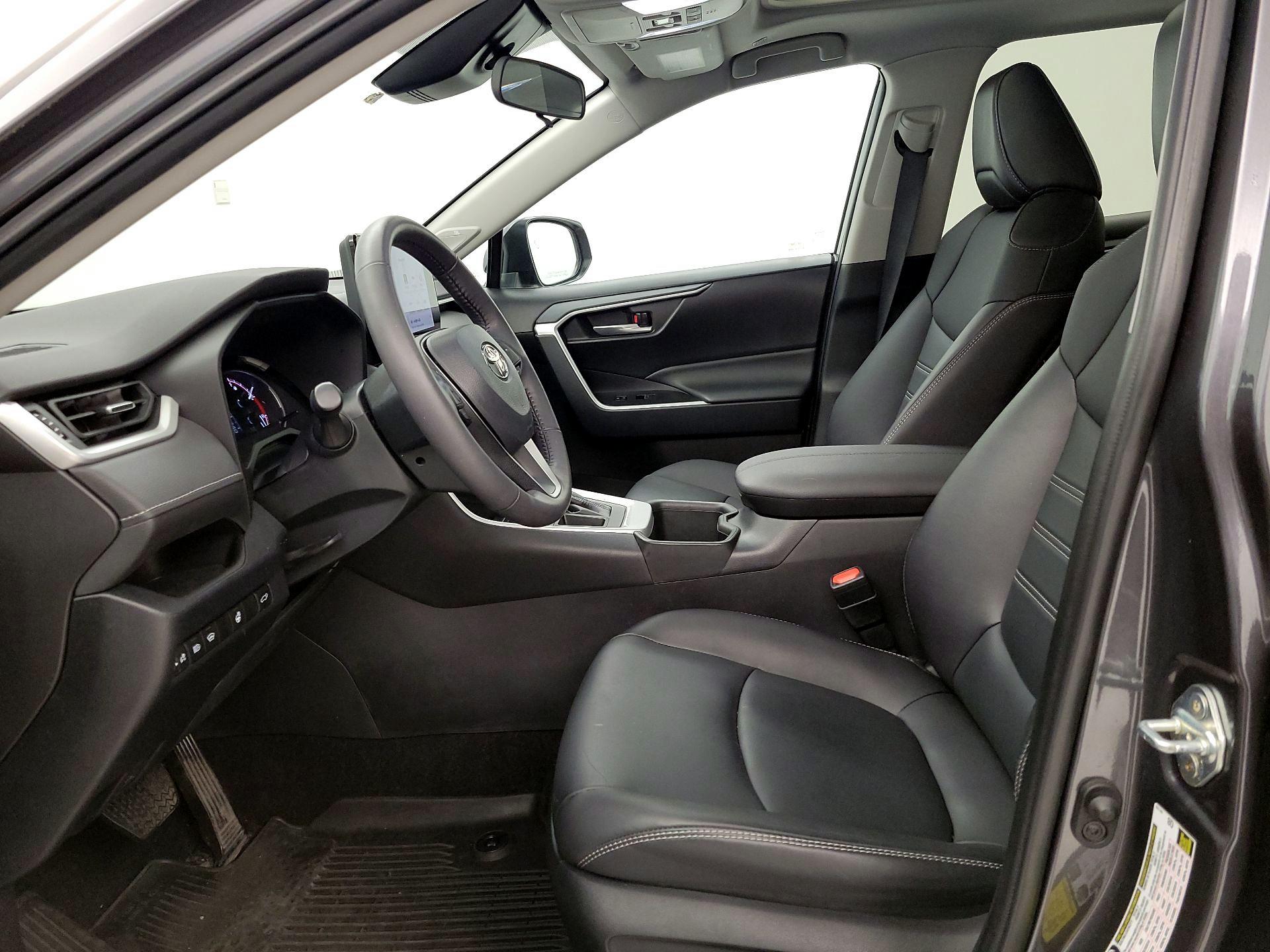 Thumbnail: 2023 Toyota RAV4 - 11