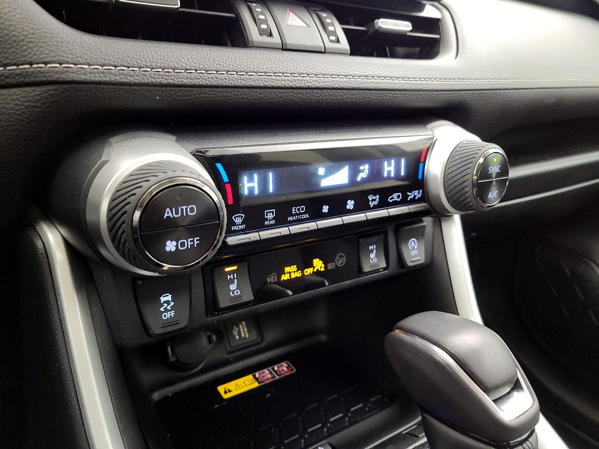 Thumbnail: 2023 Toyota RAV4 - 16