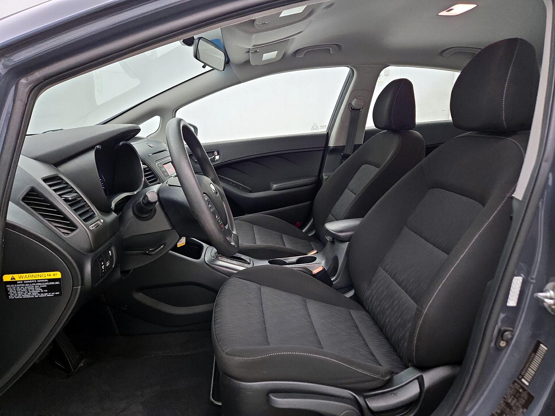 Thumbnail: 2016 Kia Forte - 11