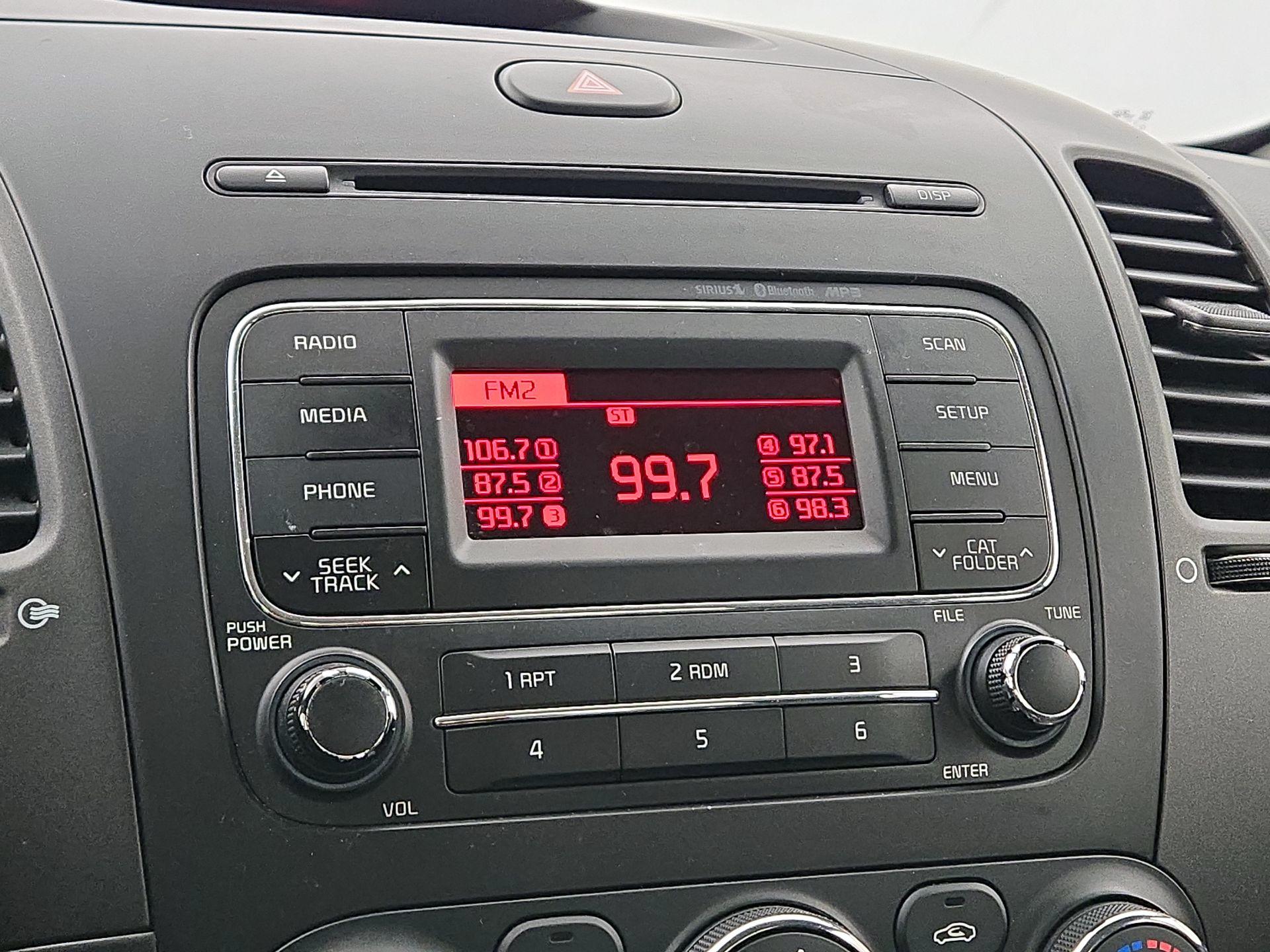 Thumbnail: 2016 Kia Forte - 14