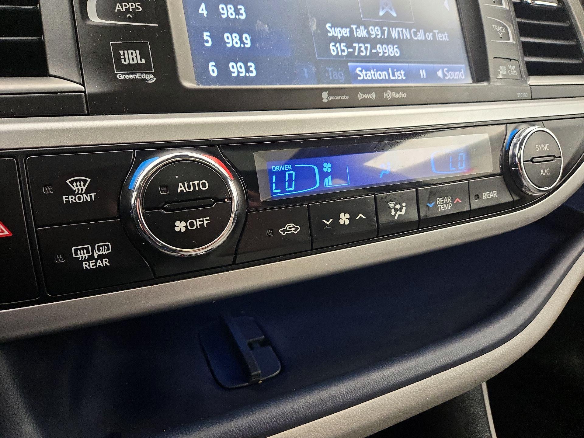 Thumbnail: 2017 Toyota Highlander - 17