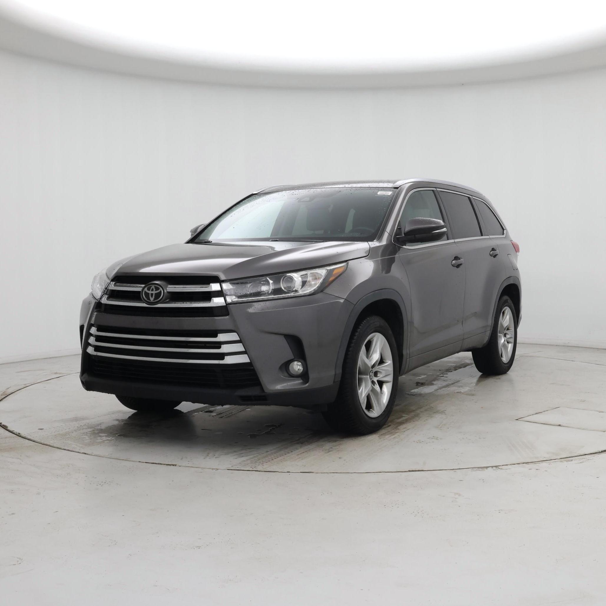 Thumbnail: 2017 Toyota Highlander - 4