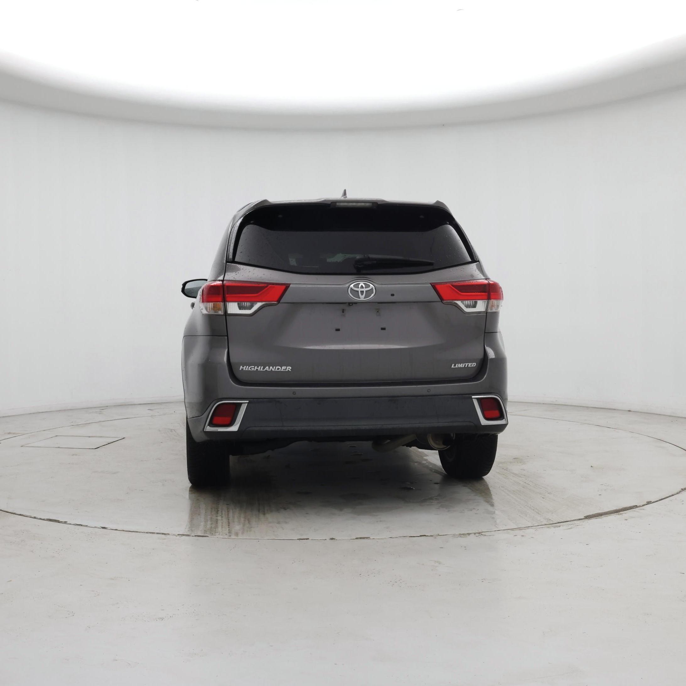 Thumbnail: 2017 Toyota Highlander - 6