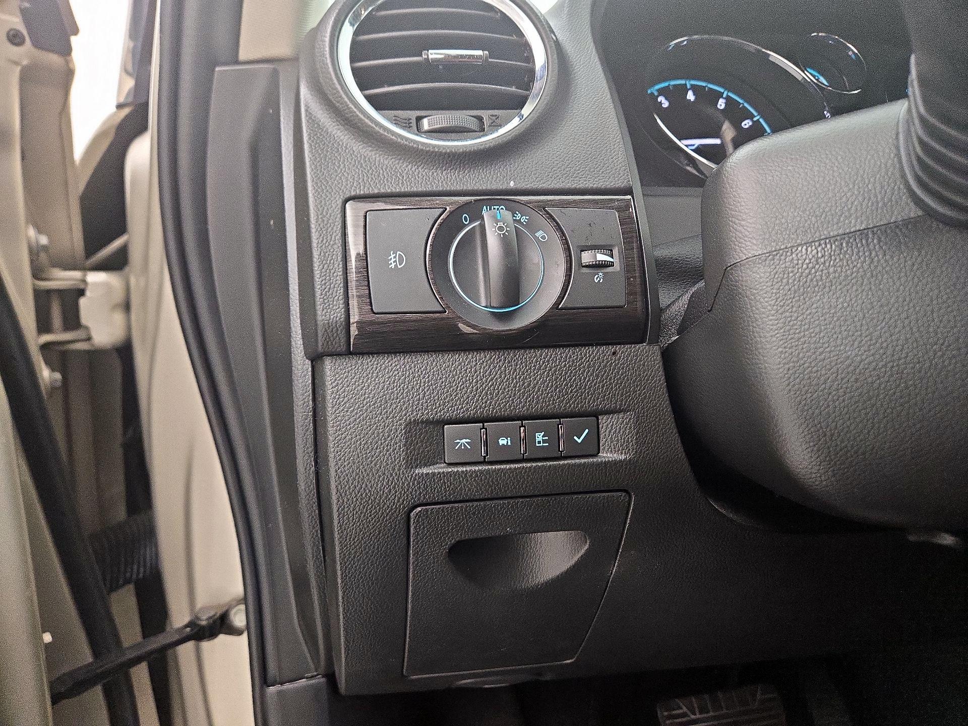 Thumbnail: 2014 Chevrolet Captiva Sport - 13