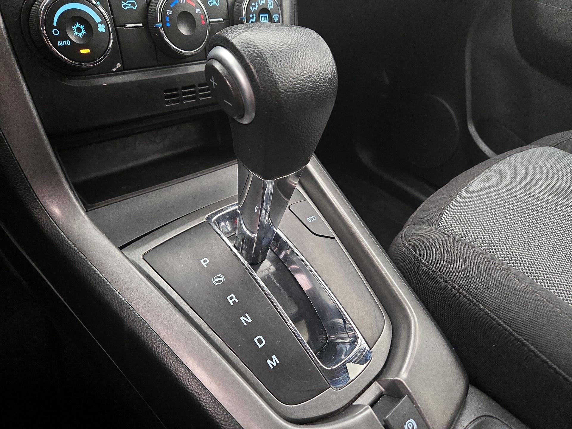 Thumbnail: 2014 Chevrolet Captiva Sport - 16