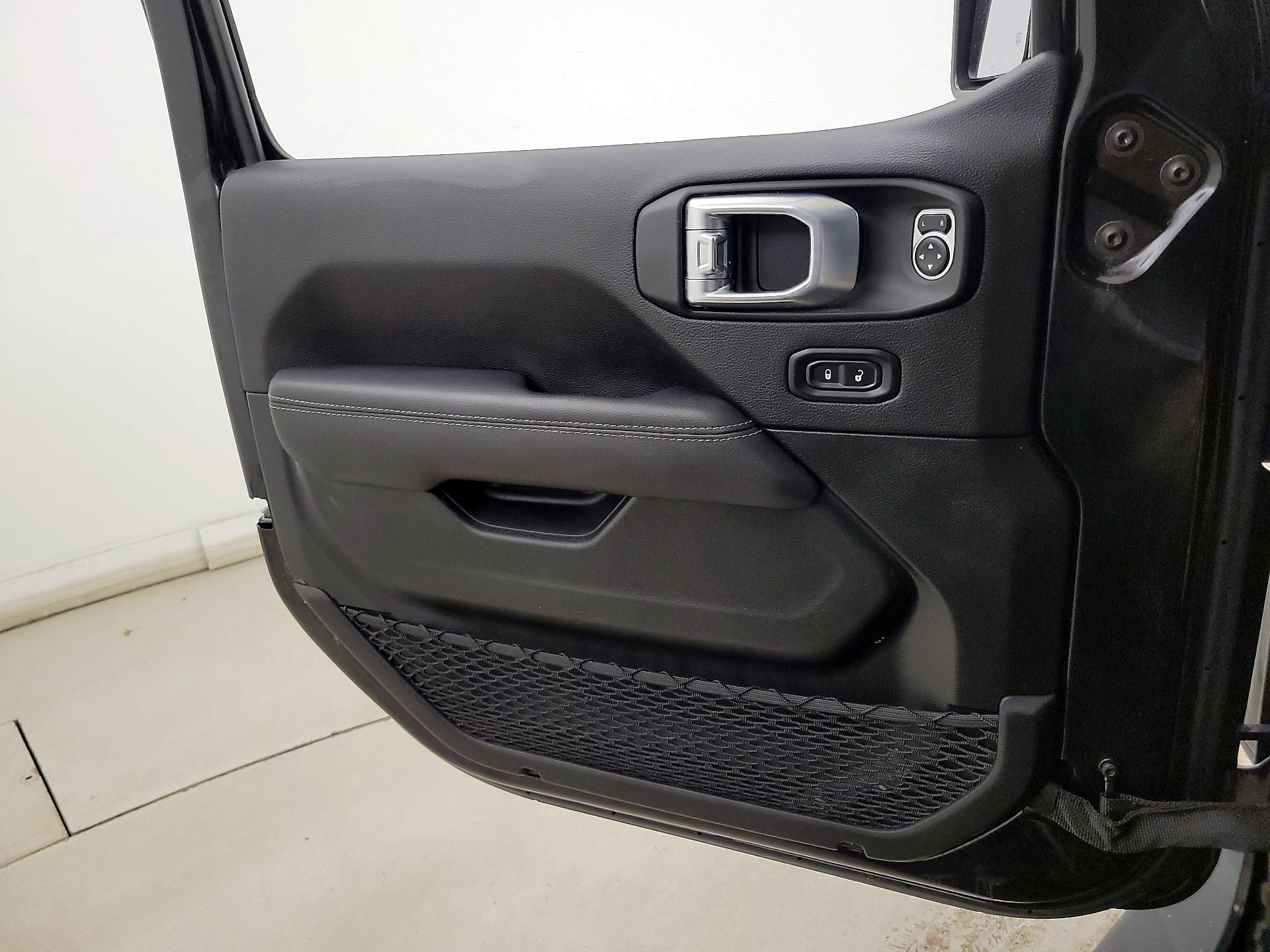 Thumbnail: 2022 Jeep Gladiator - 12