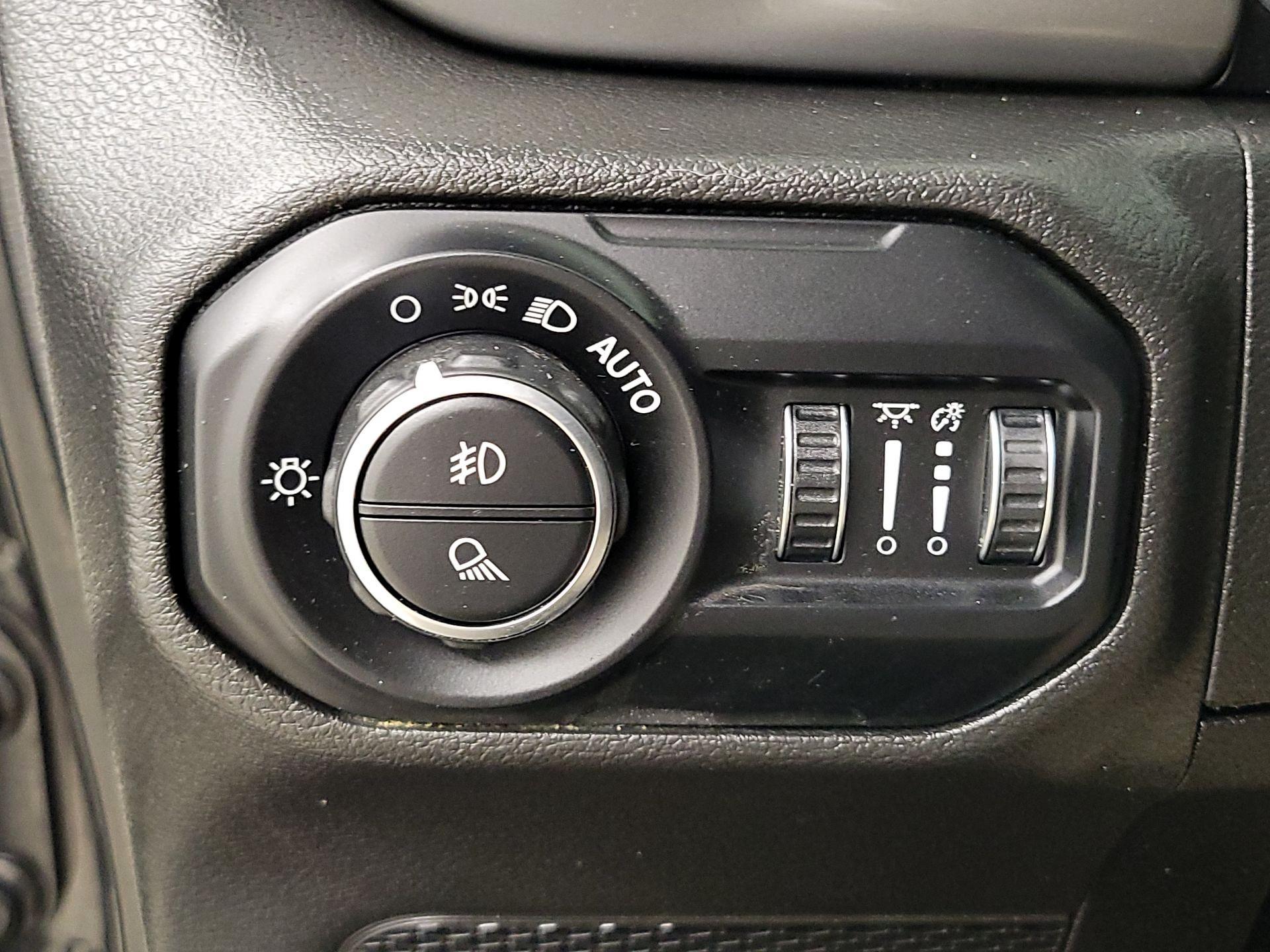 Thumbnail: 2022 Jeep Gladiator - 13