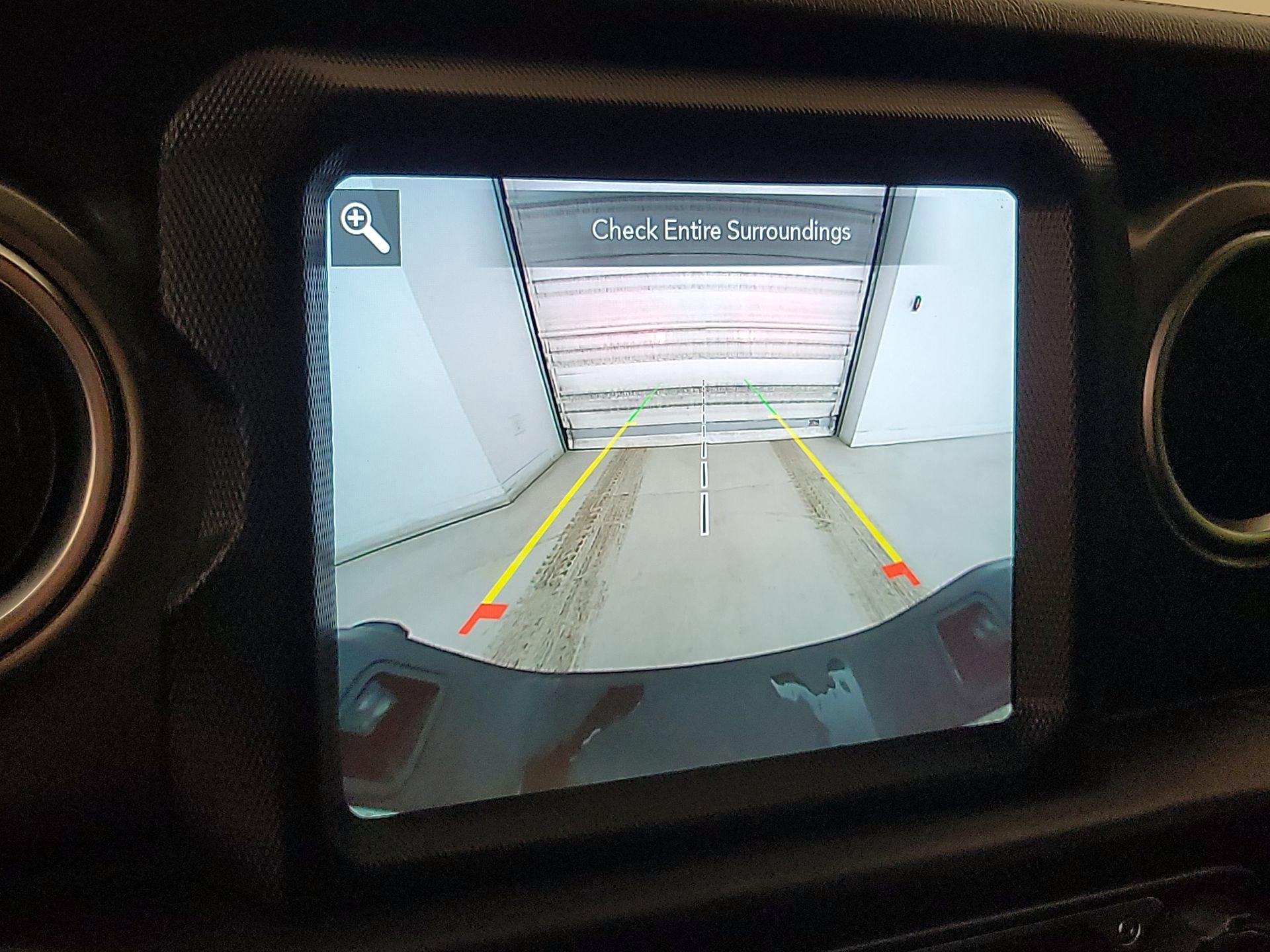 Thumbnail: 2022 Jeep Gladiator - 15