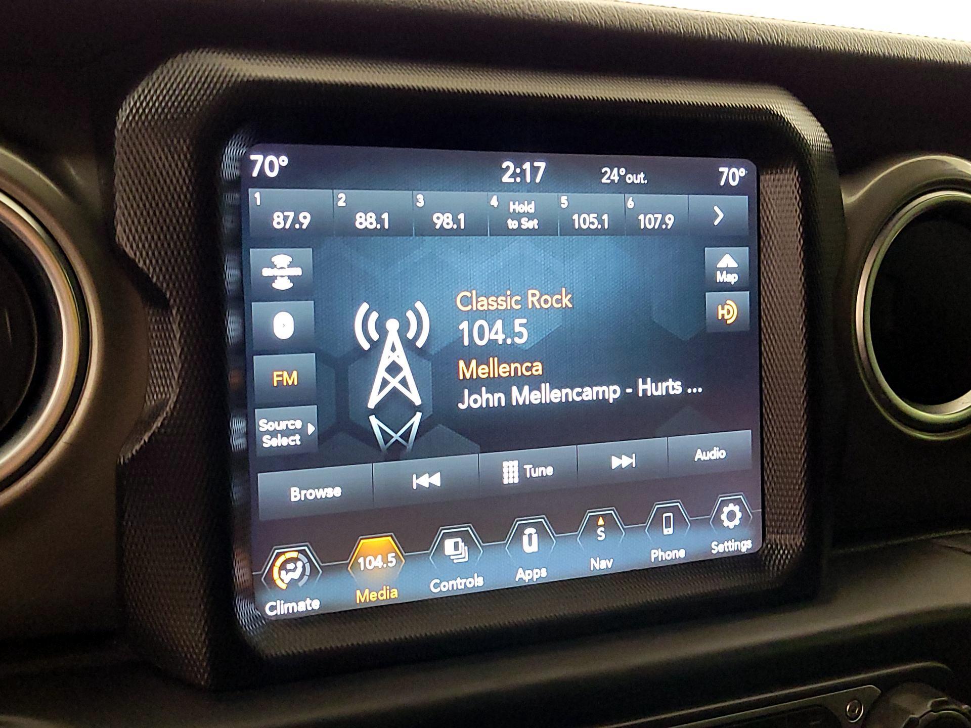 Thumbnail: 2022 Jeep Gladiator - 16