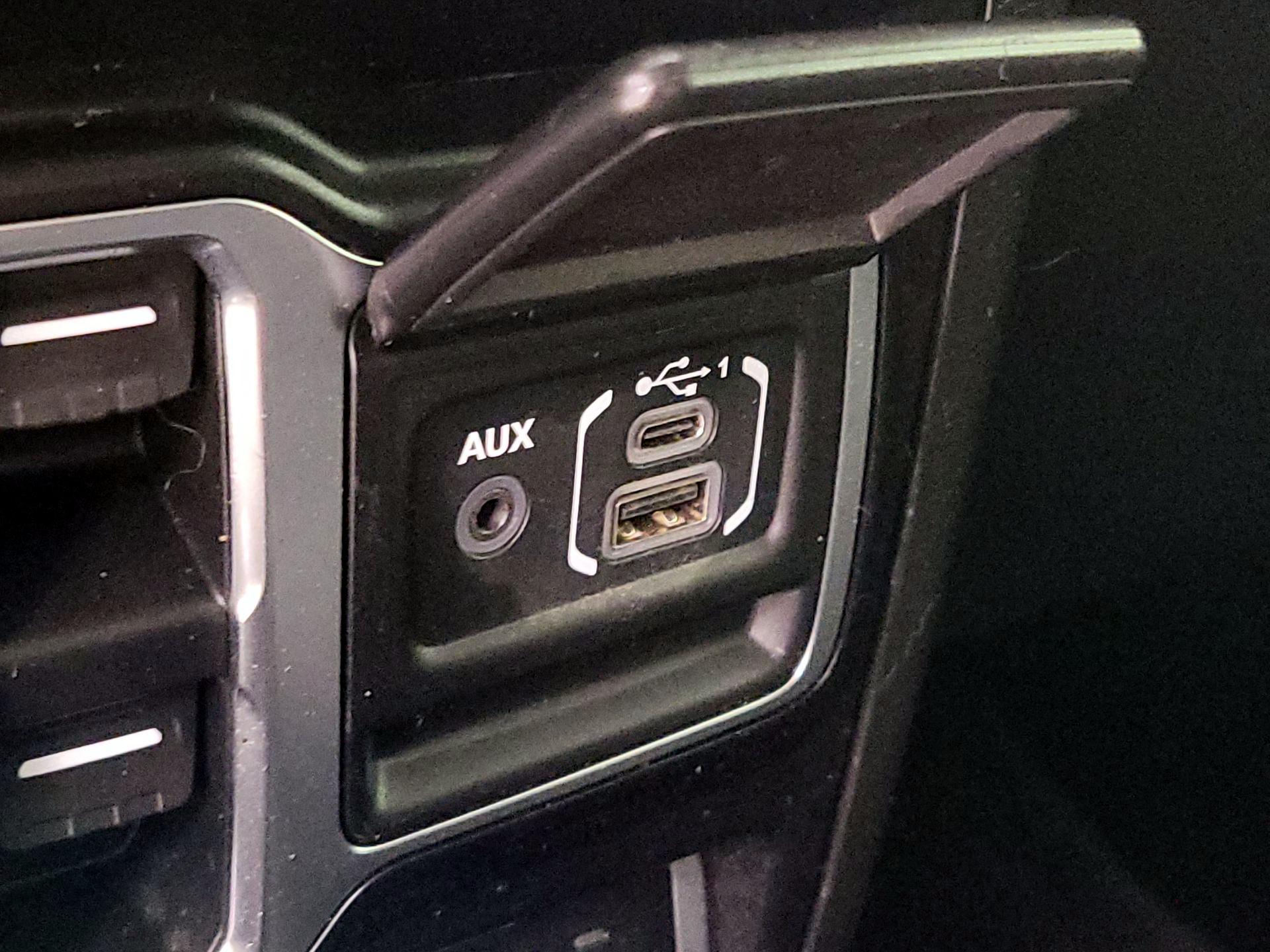 Thumbnail: 2022 Jeep Gladiator - 19