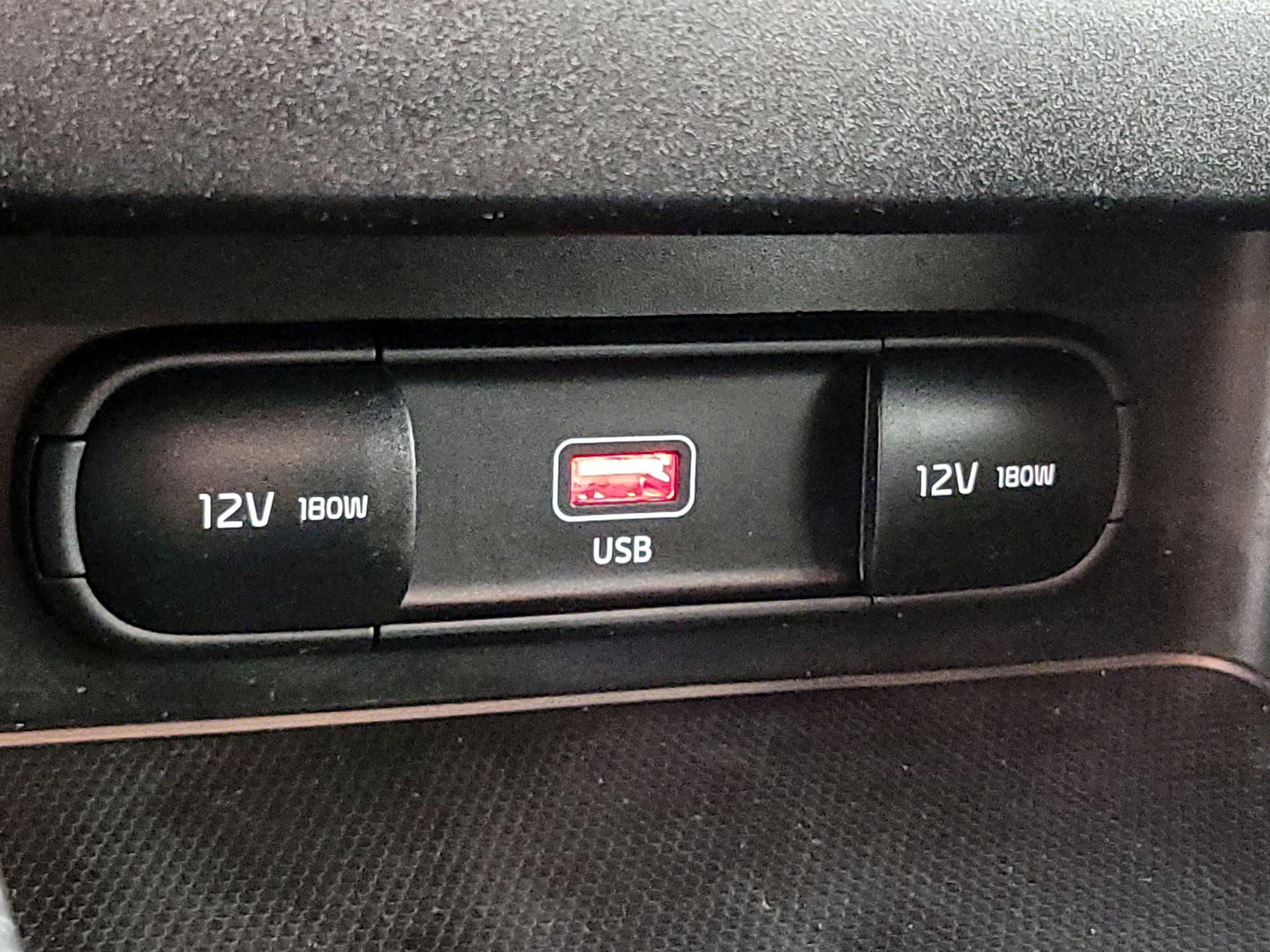 Thumbnail: 2023 Kia Forte - 18