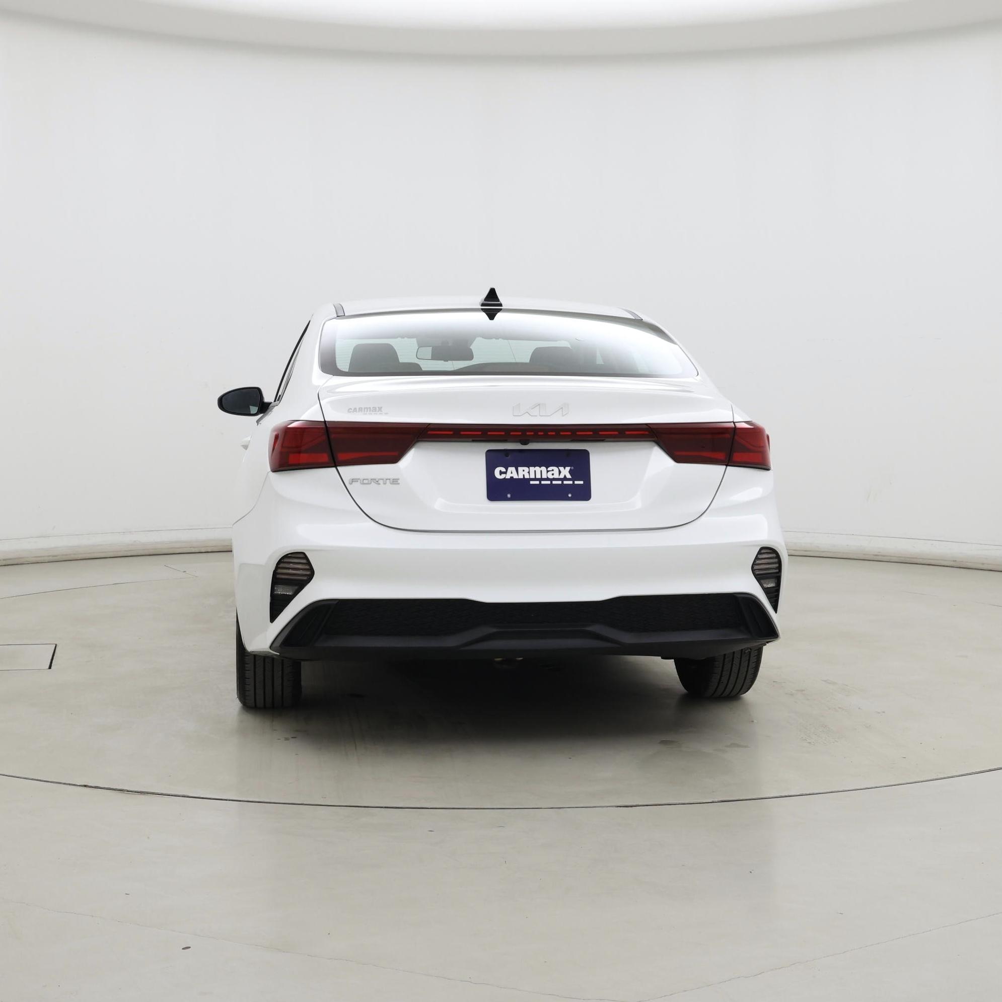 Thumbnail: 2023 Kia Forte - 6