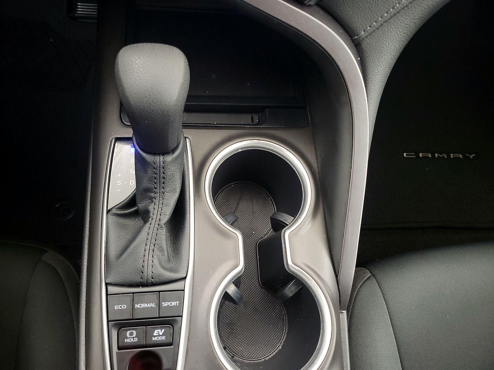 Thumbnail: 2023 Toyota Camry - 17