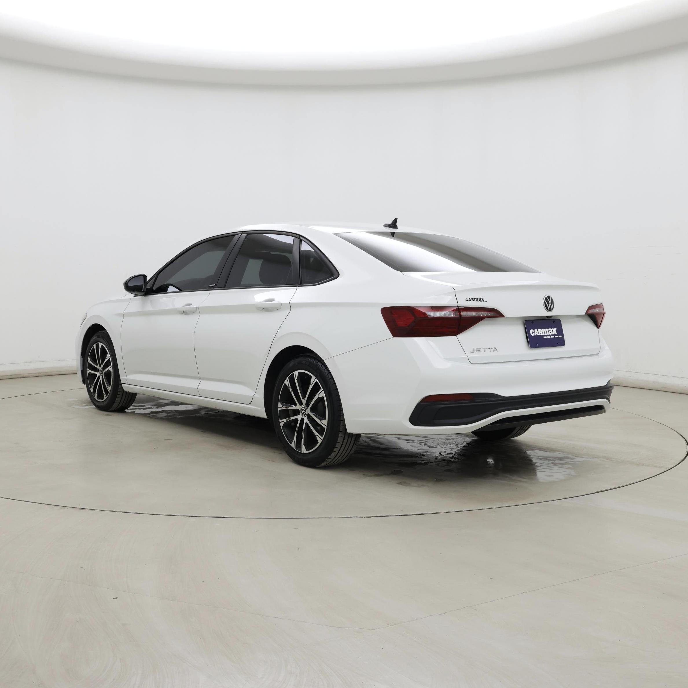 Thumbnail: 2023 Volkswagen Jetta - 2