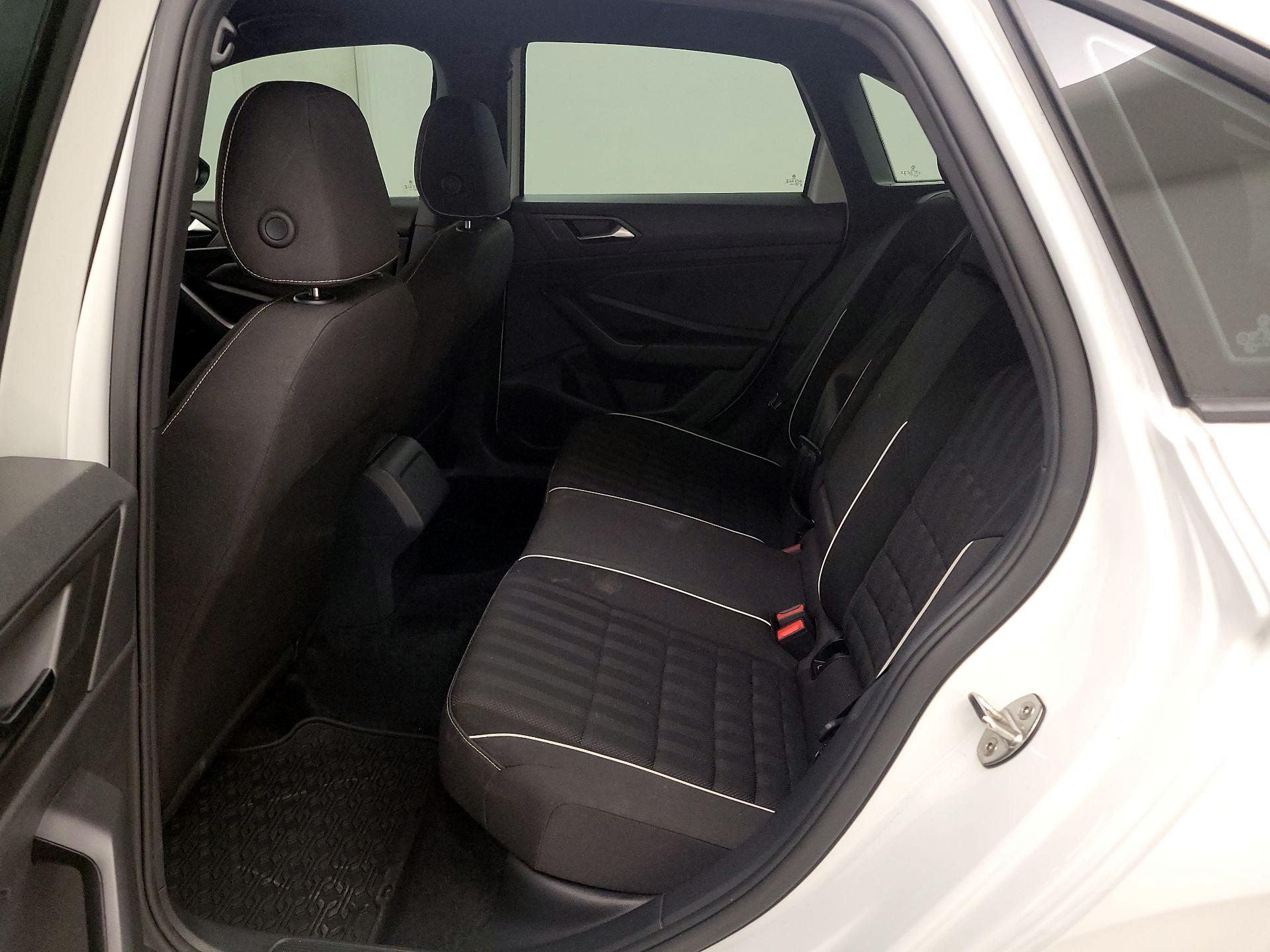 Thumbnail: 2023 Volkswagen Jetta - 19