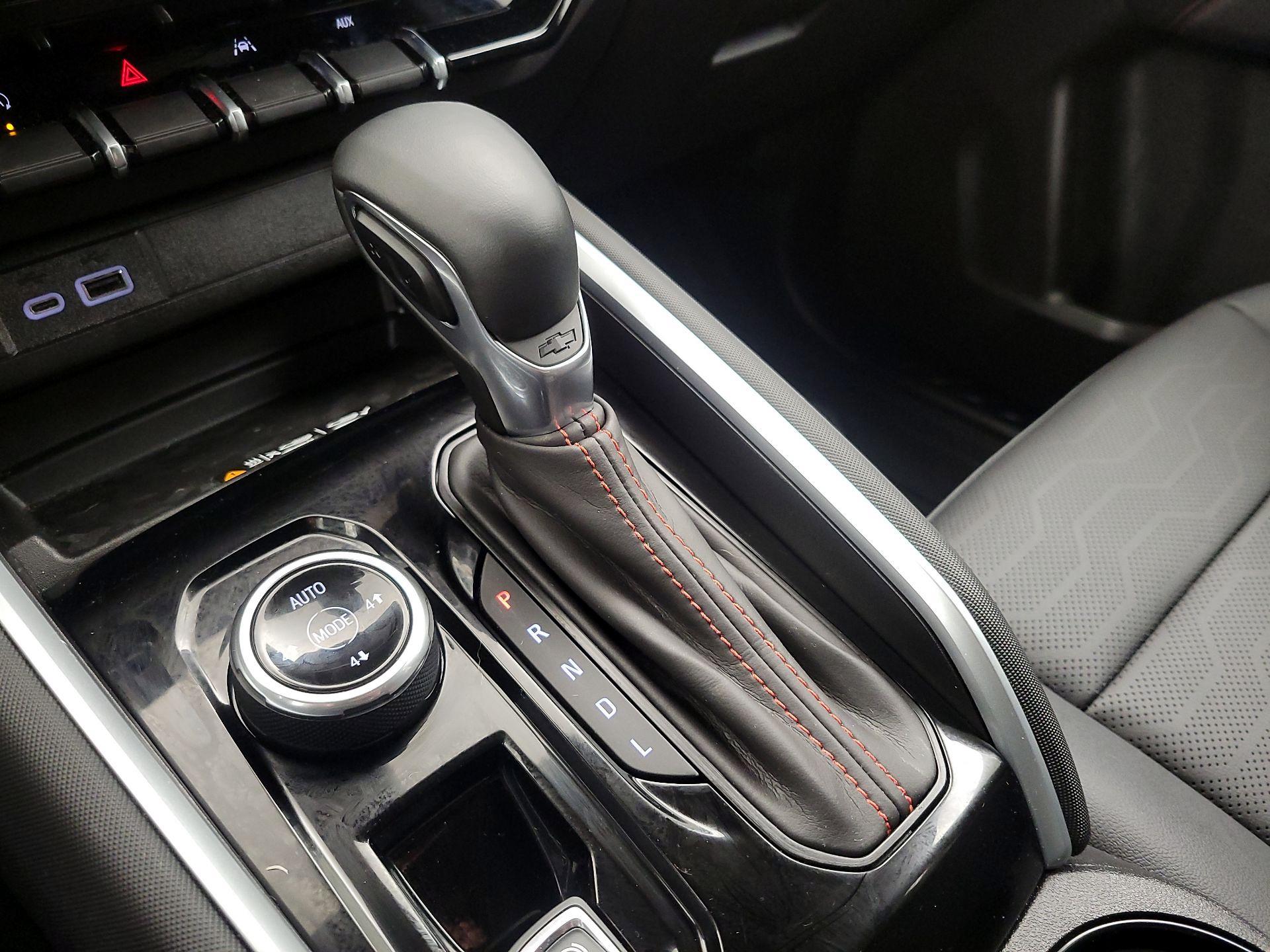 Thumbnail: 2025 Chevrolet Colorado - 17