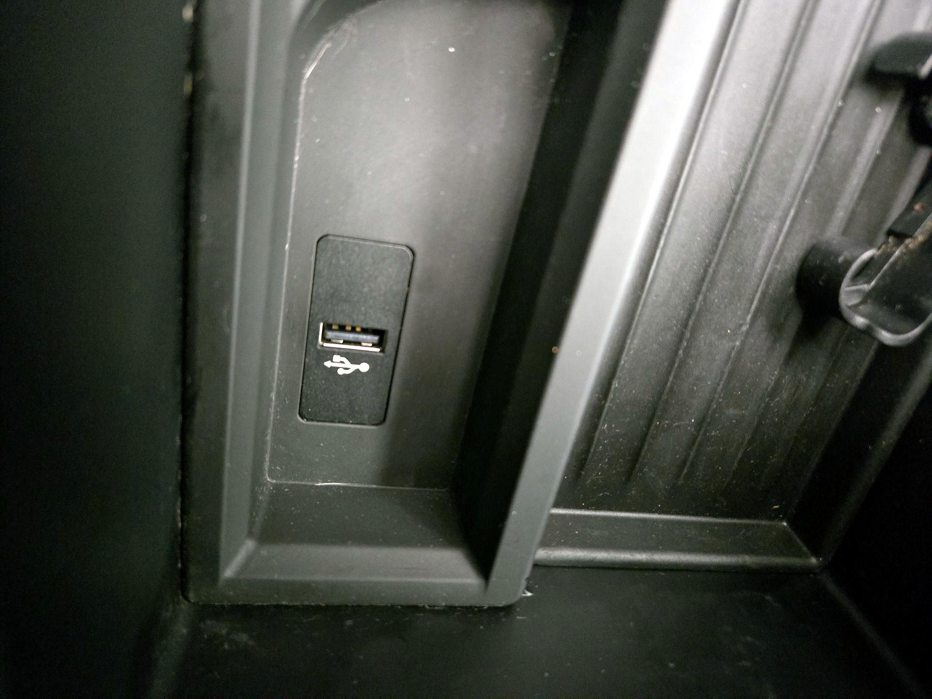 Thumbnail: 2018 BMW 2 Series - 18