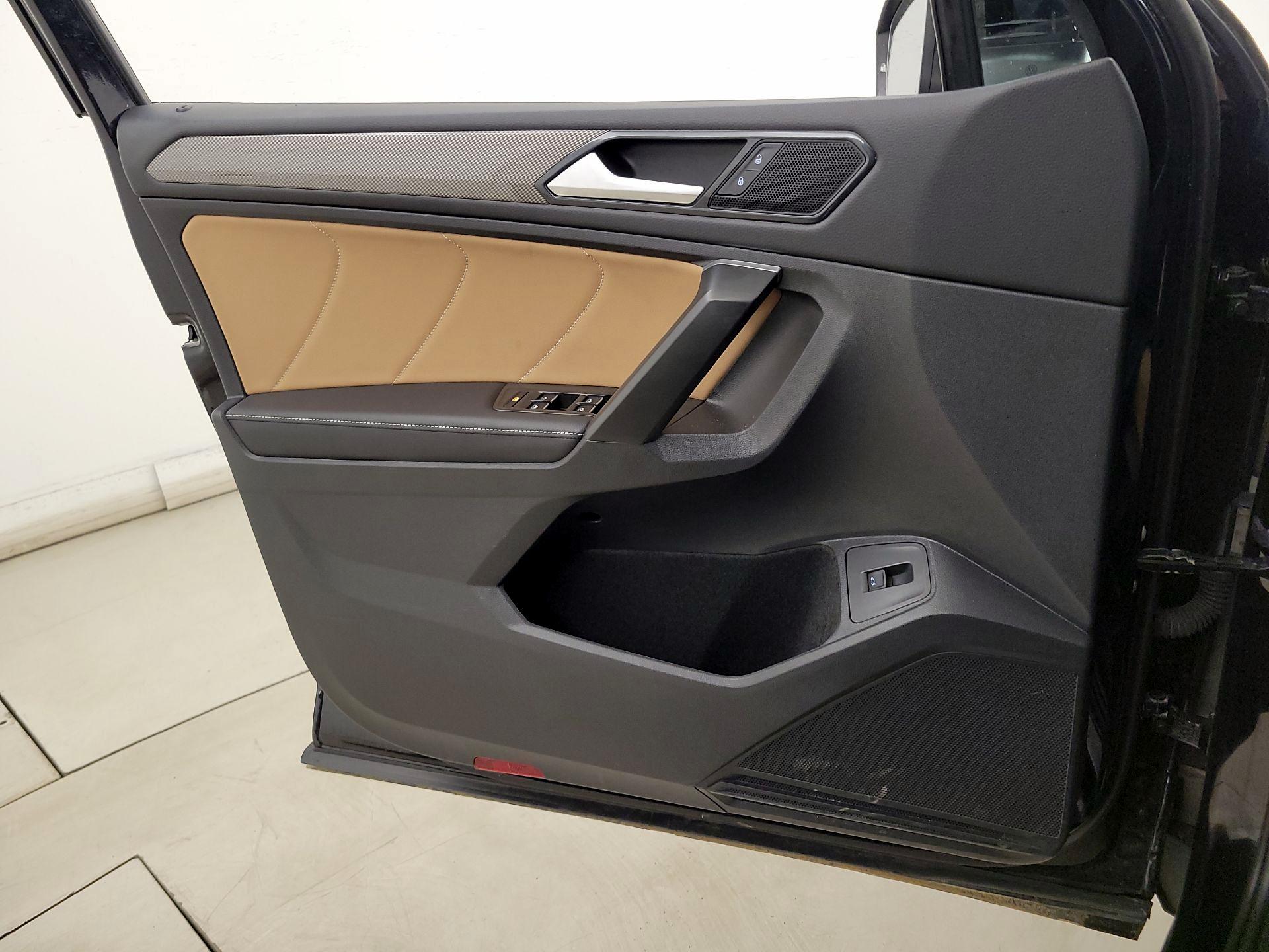 Thumbnail: 2024 Volkswagen Tiguan - 12