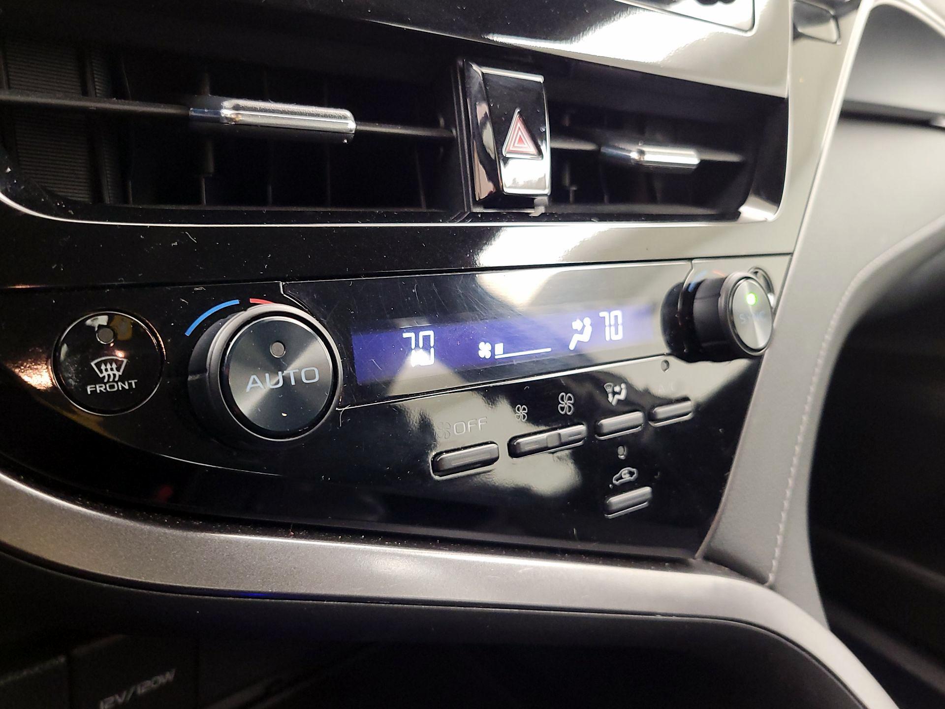 Thumbnail: 2024 Toyota Camry - 16