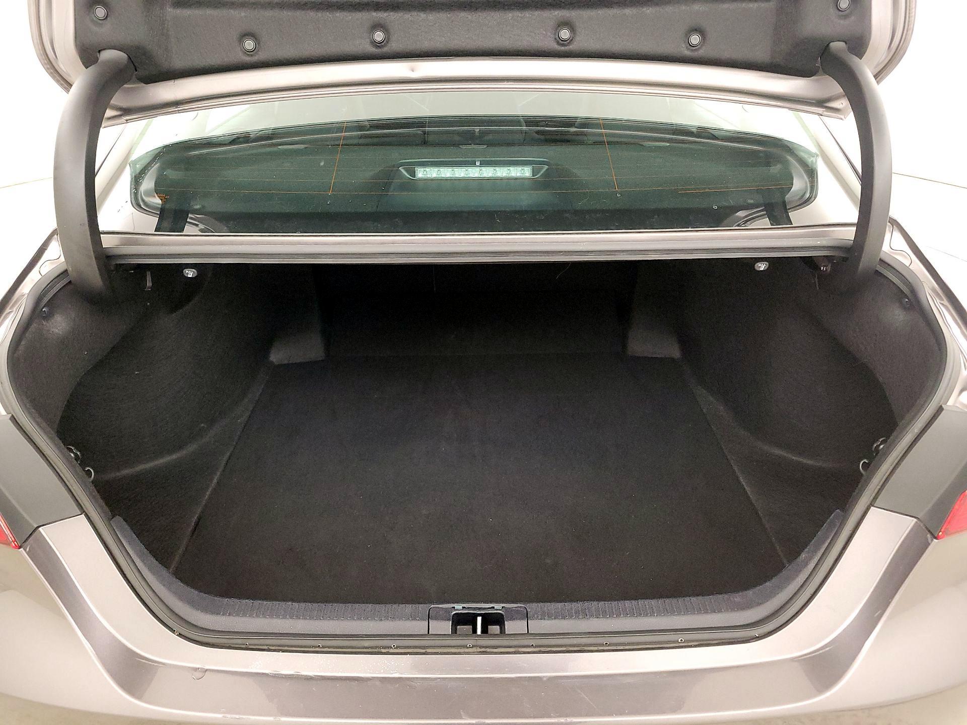 Thumbnail: 2024 Toyota Camry - 20