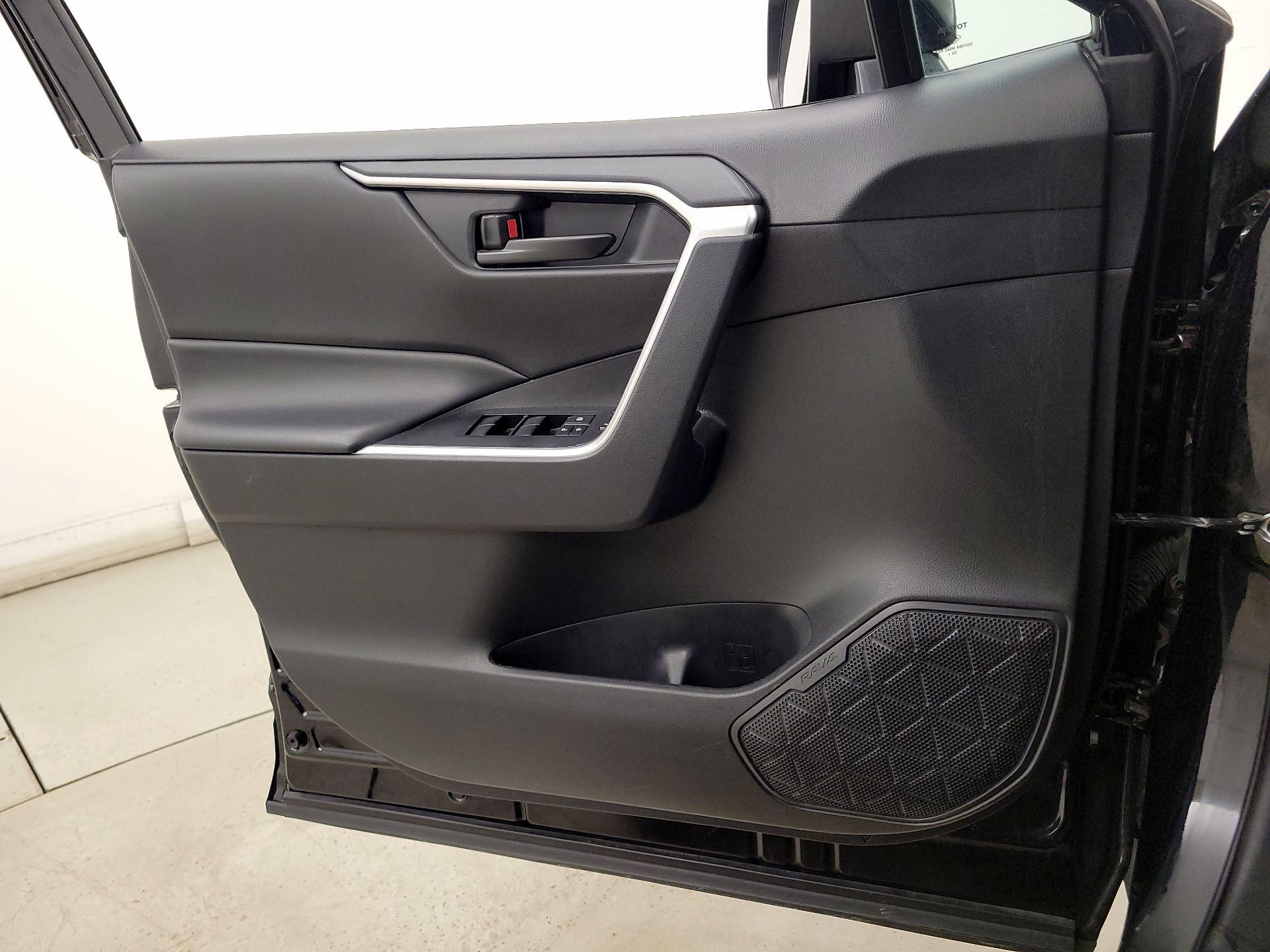 Thumbnail: 2024 Toyota RAV4 - 12