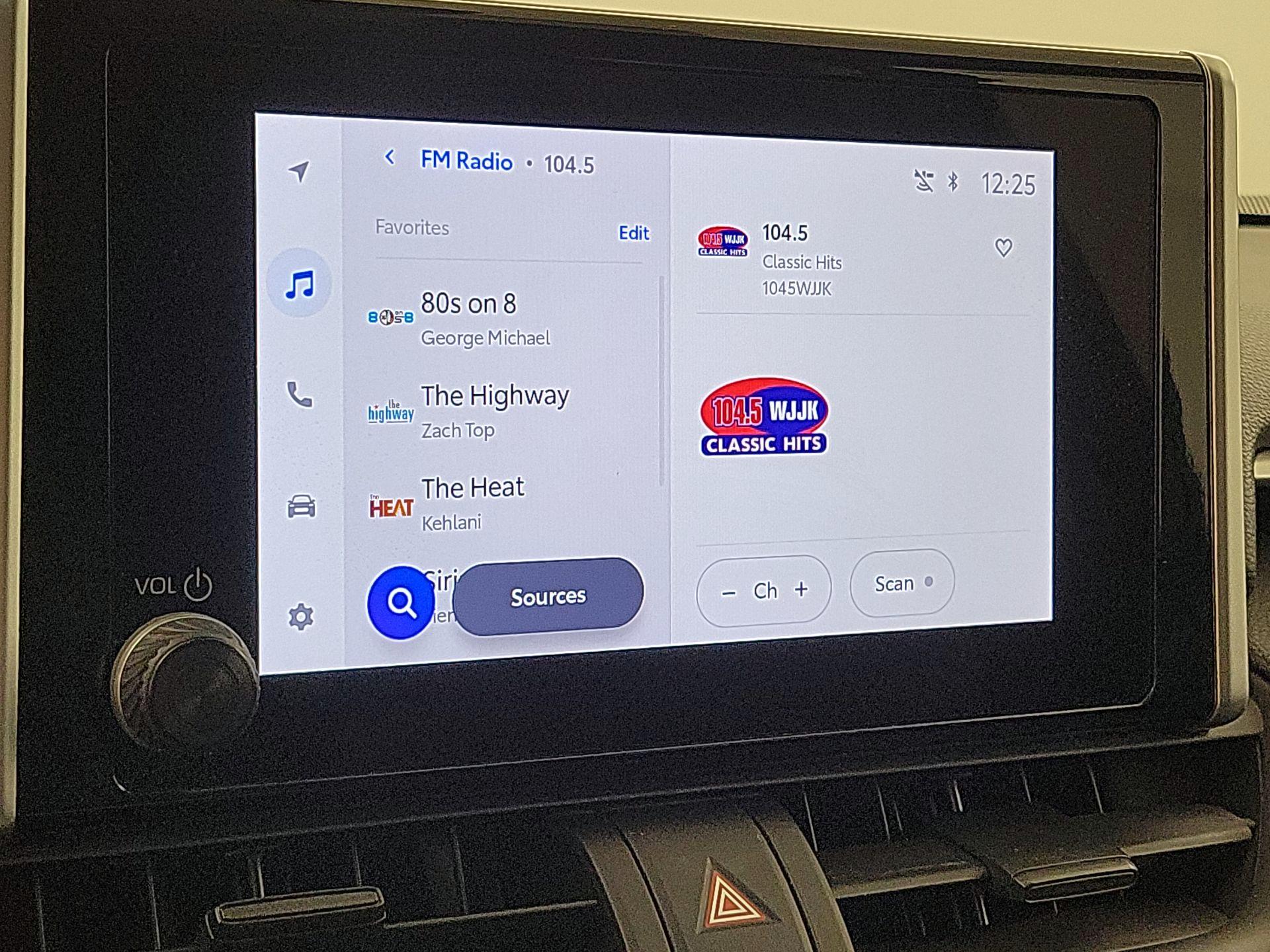 Thumbnail: 2024 Toyota RAV4 - 15