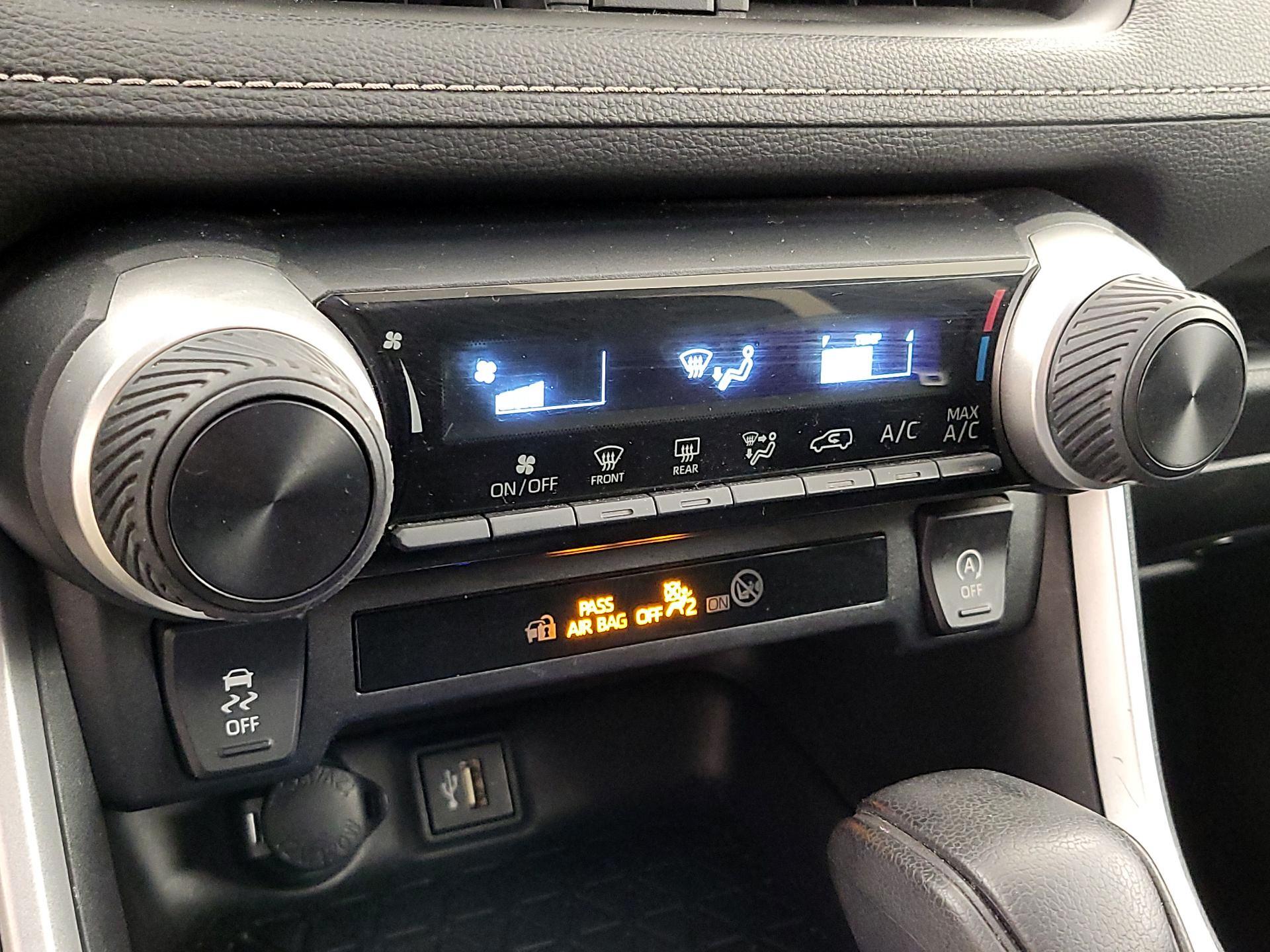 Thumbnail: 2024 Toyota RAV4 - 16