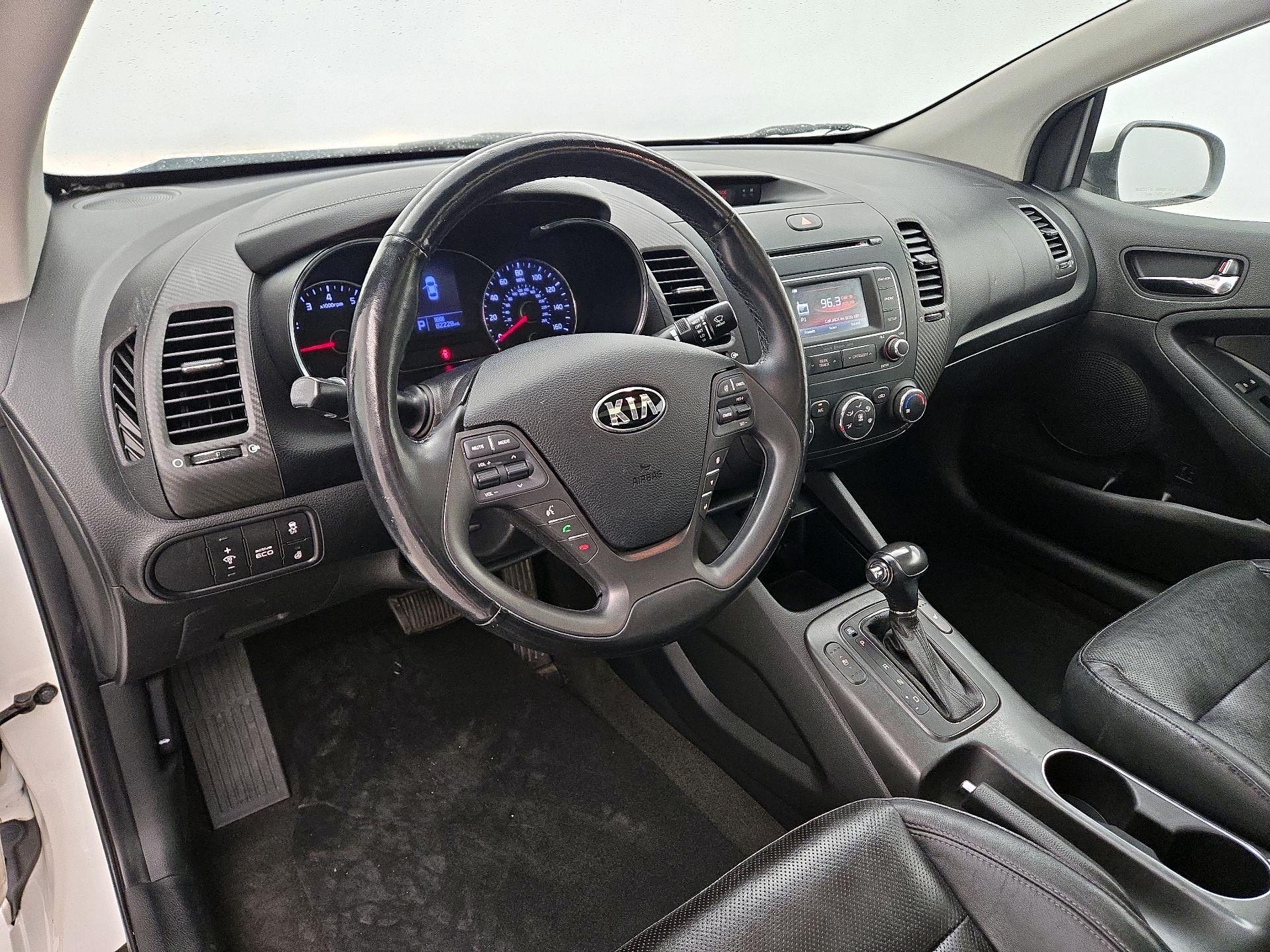 Thumbnail: 2014 Kia Forte - 9