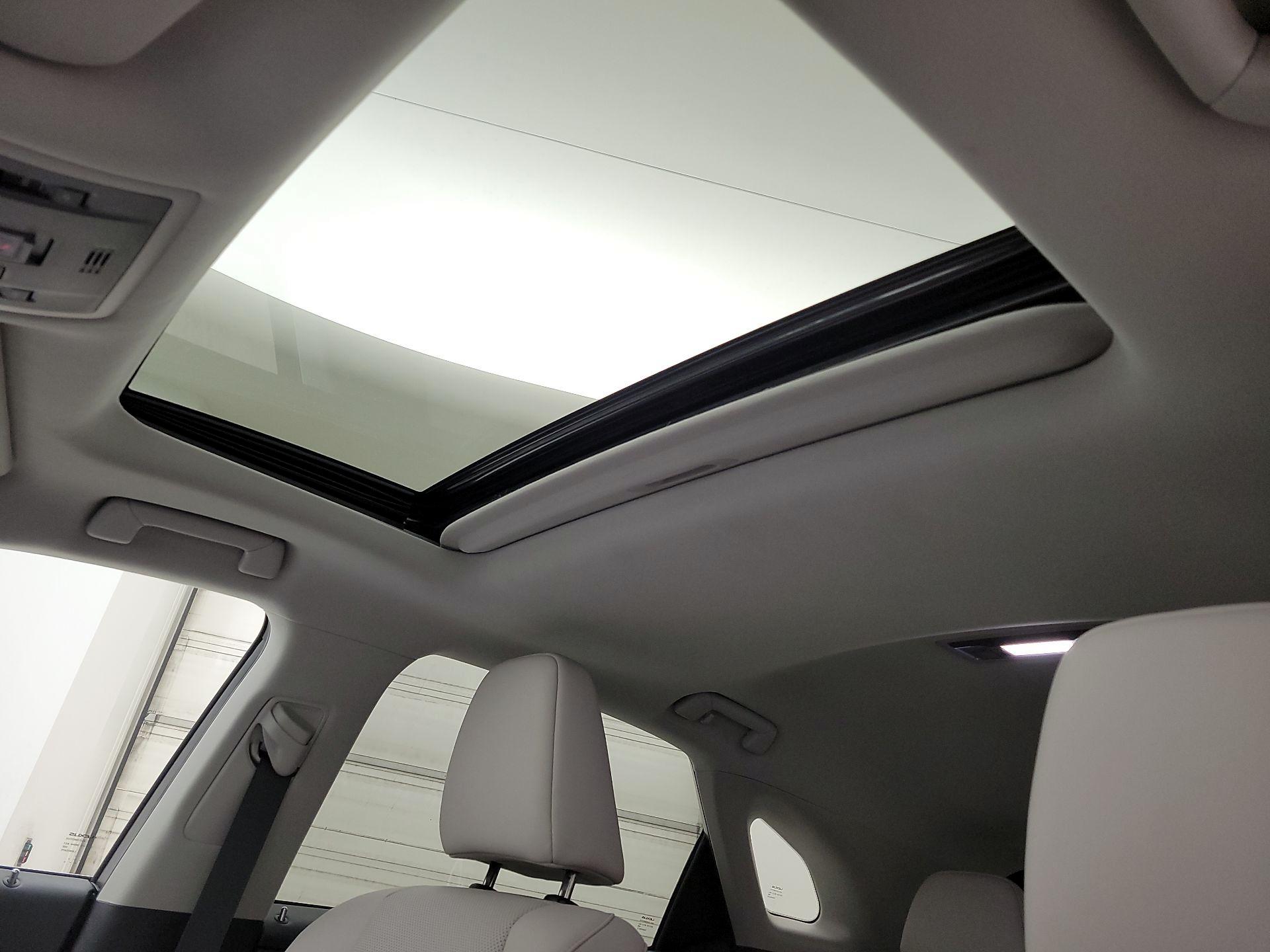 Thumbnail: 2022 Lexus RX - 18