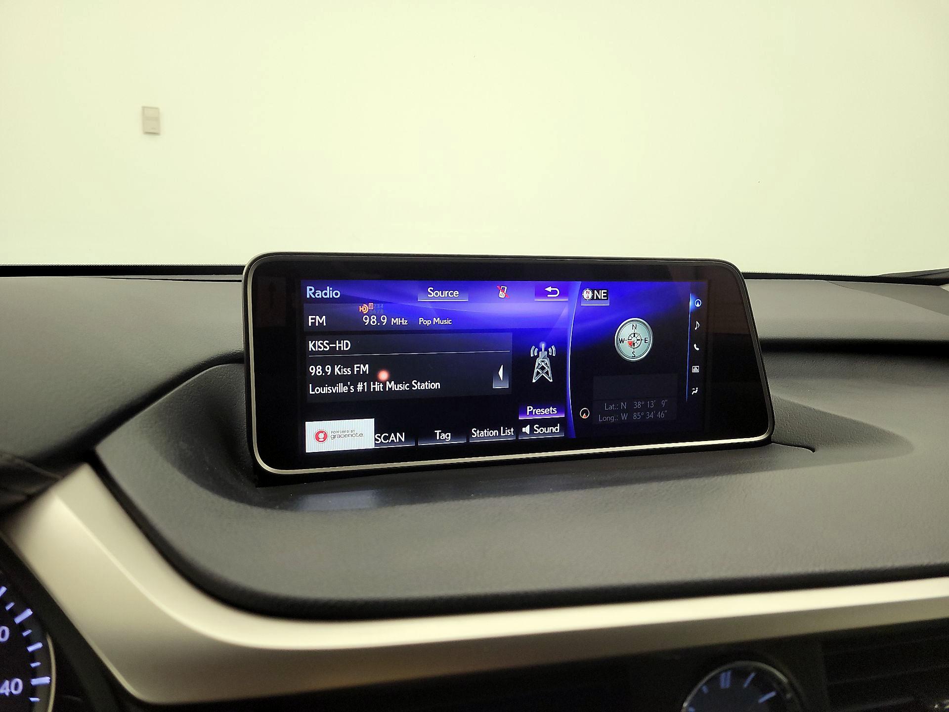 Thumbnail: 2017 Lexus RX - 15