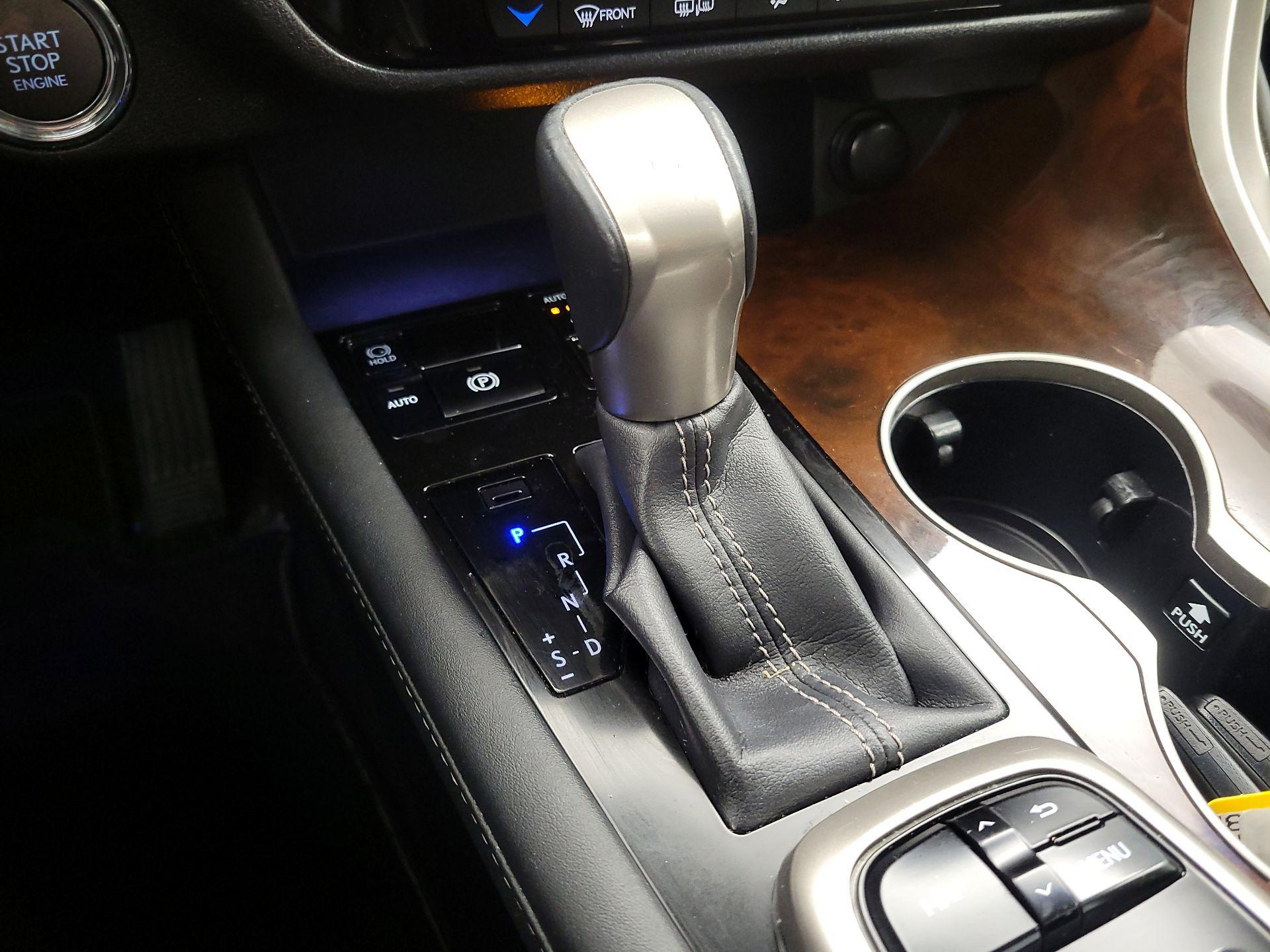 Thumbnail: 2017 Lexus RX - 17