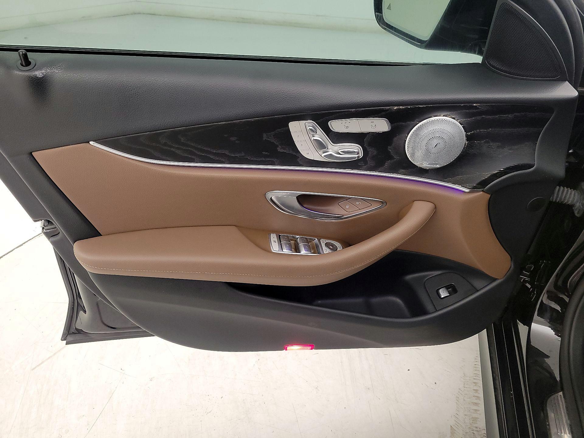 Thumbnail: 2017 Mercedes-Benz E-Class - 12